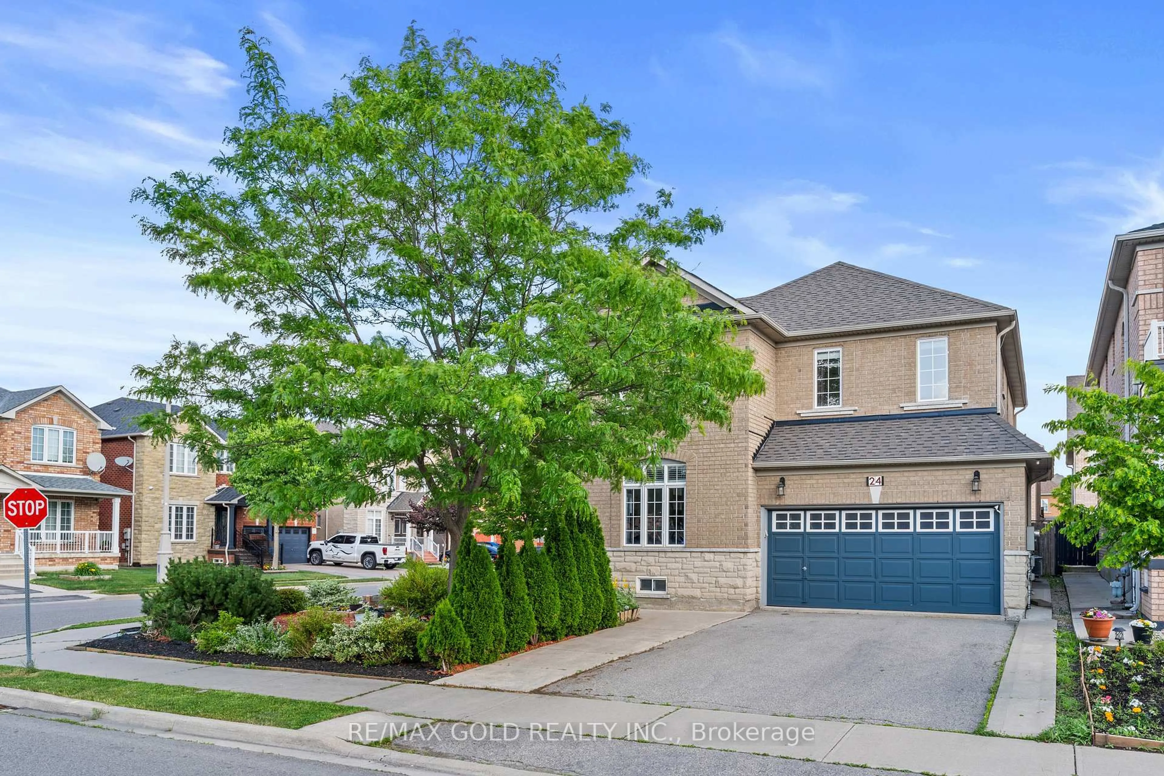 Home with brick exterior material, street for 24 Kootenay Pl, Brampton Ontario L6R 3L1