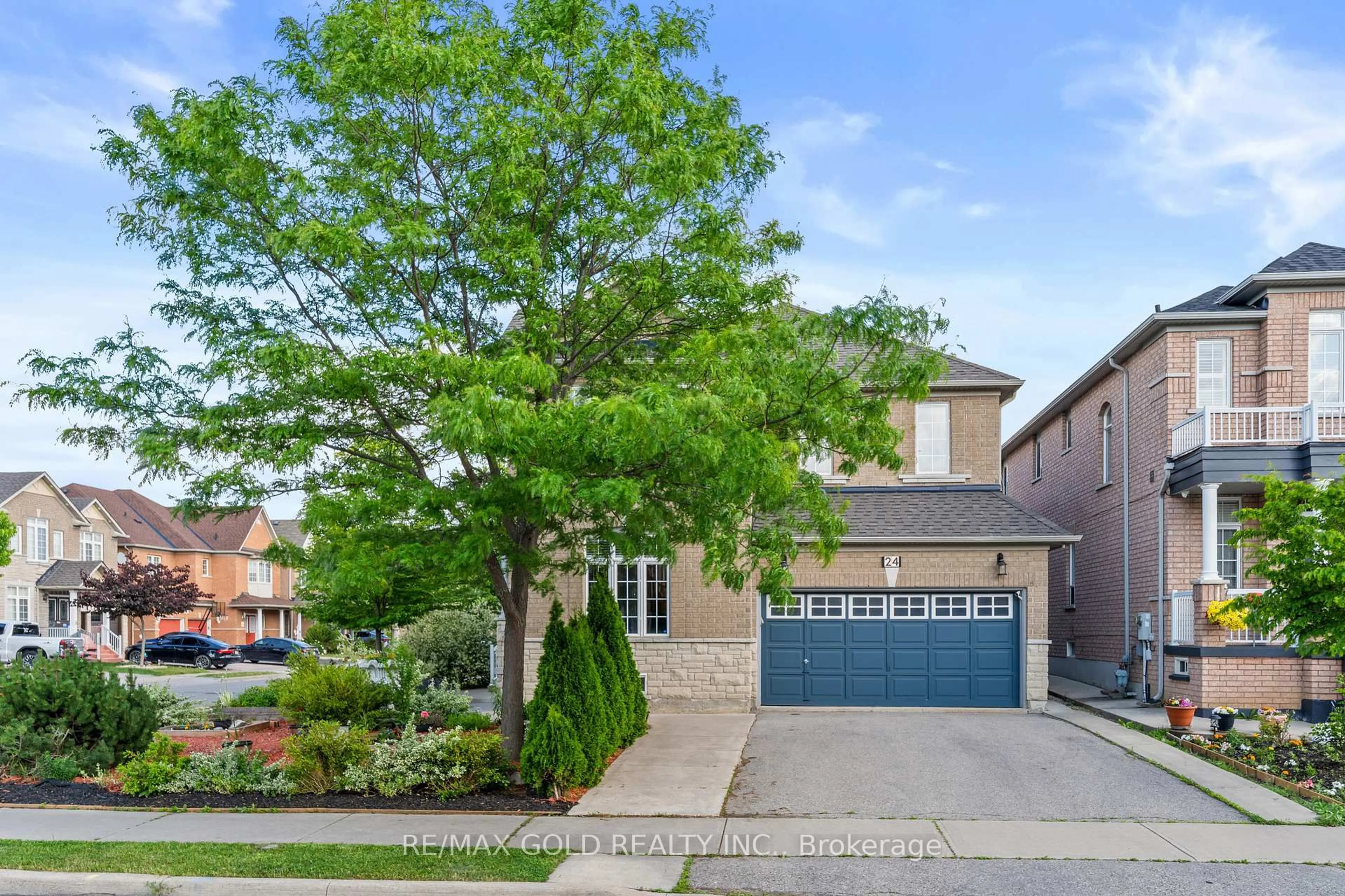 Home with brick exterior material, street for 24 Kootenay Pl, Brampton Ontario L6R 3L1