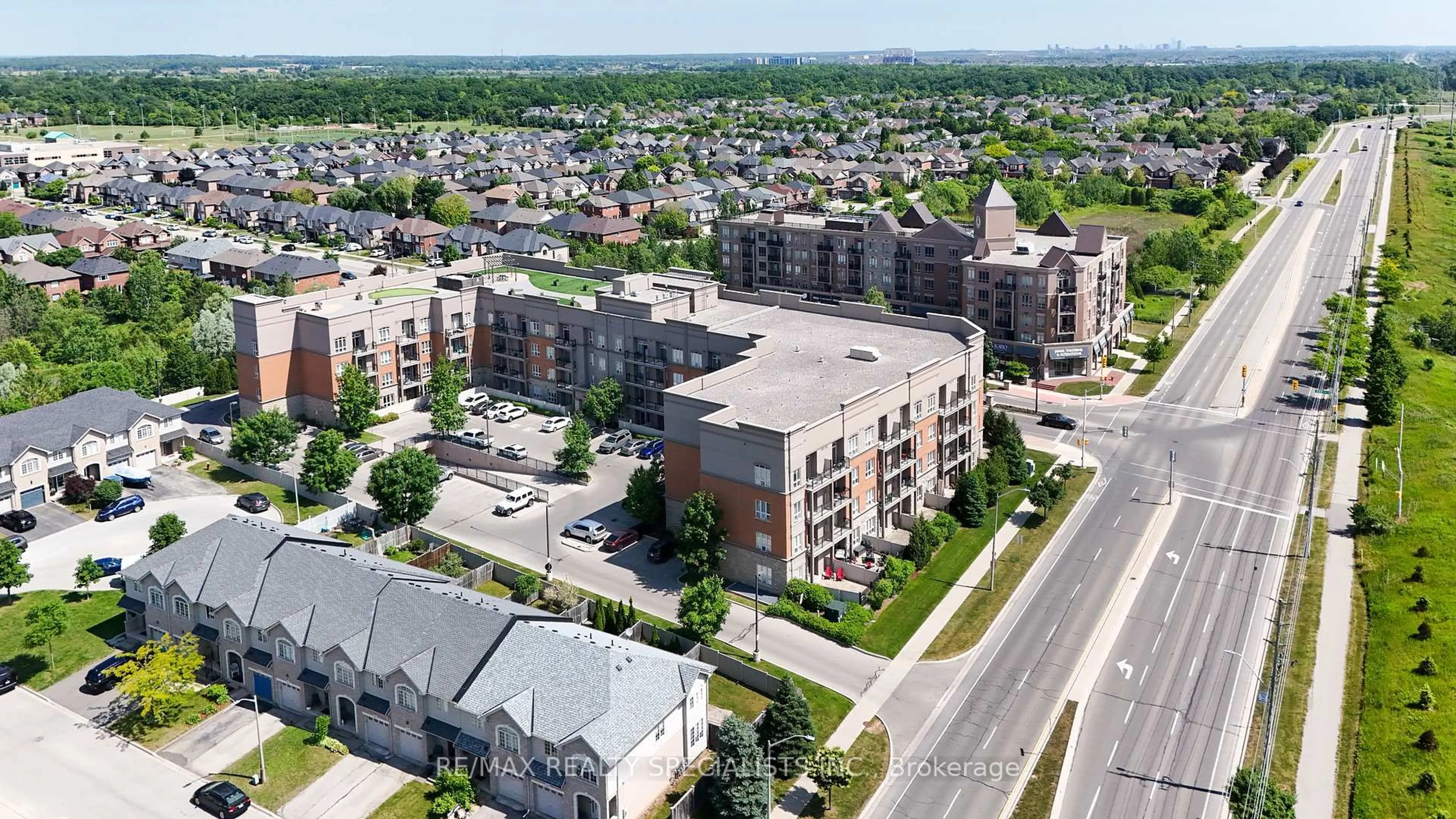 A pic from outside/outdoor area/front of a property/back of a property/a pic from drone, city buildings view from balcony for 5317 Upper Middle Rd #430, Burlington Ontario L7L 0G8