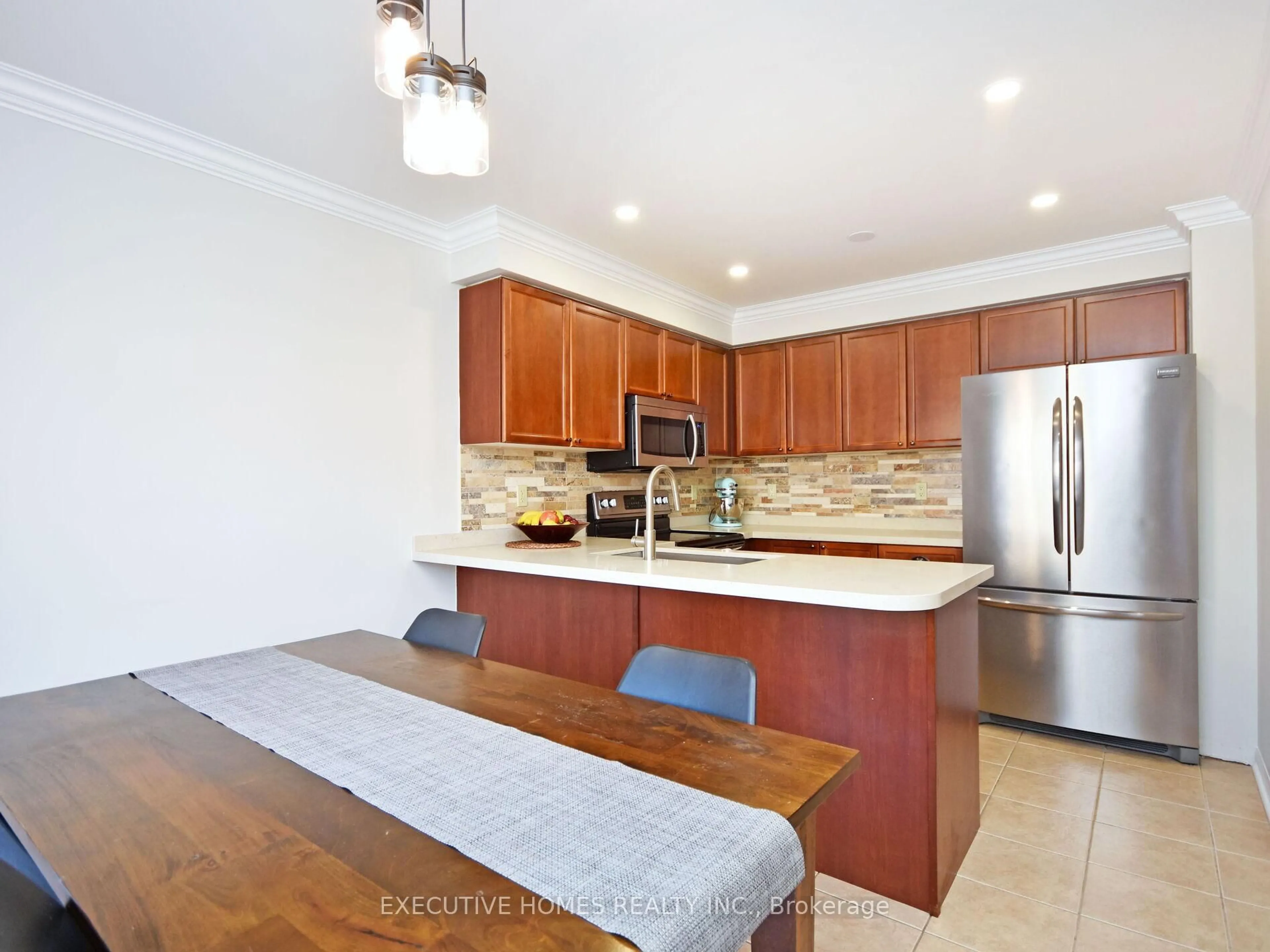 Open concept kitchen, unknown for 1058 Bowring Cres, Milton Ontario L9T 6H4