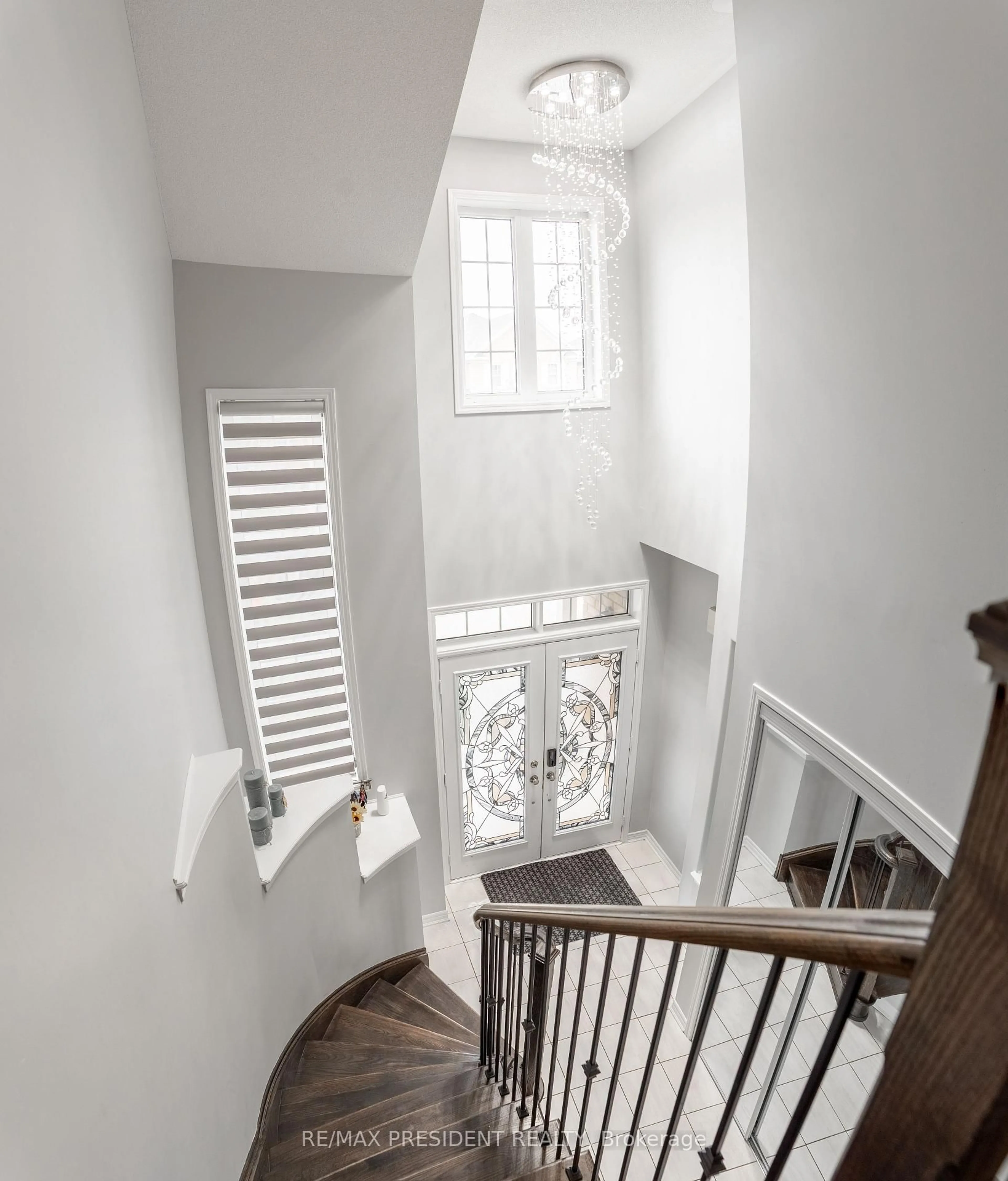 Stairs for 94 Mincing Tr, Brampton Ontario L7A 4S9