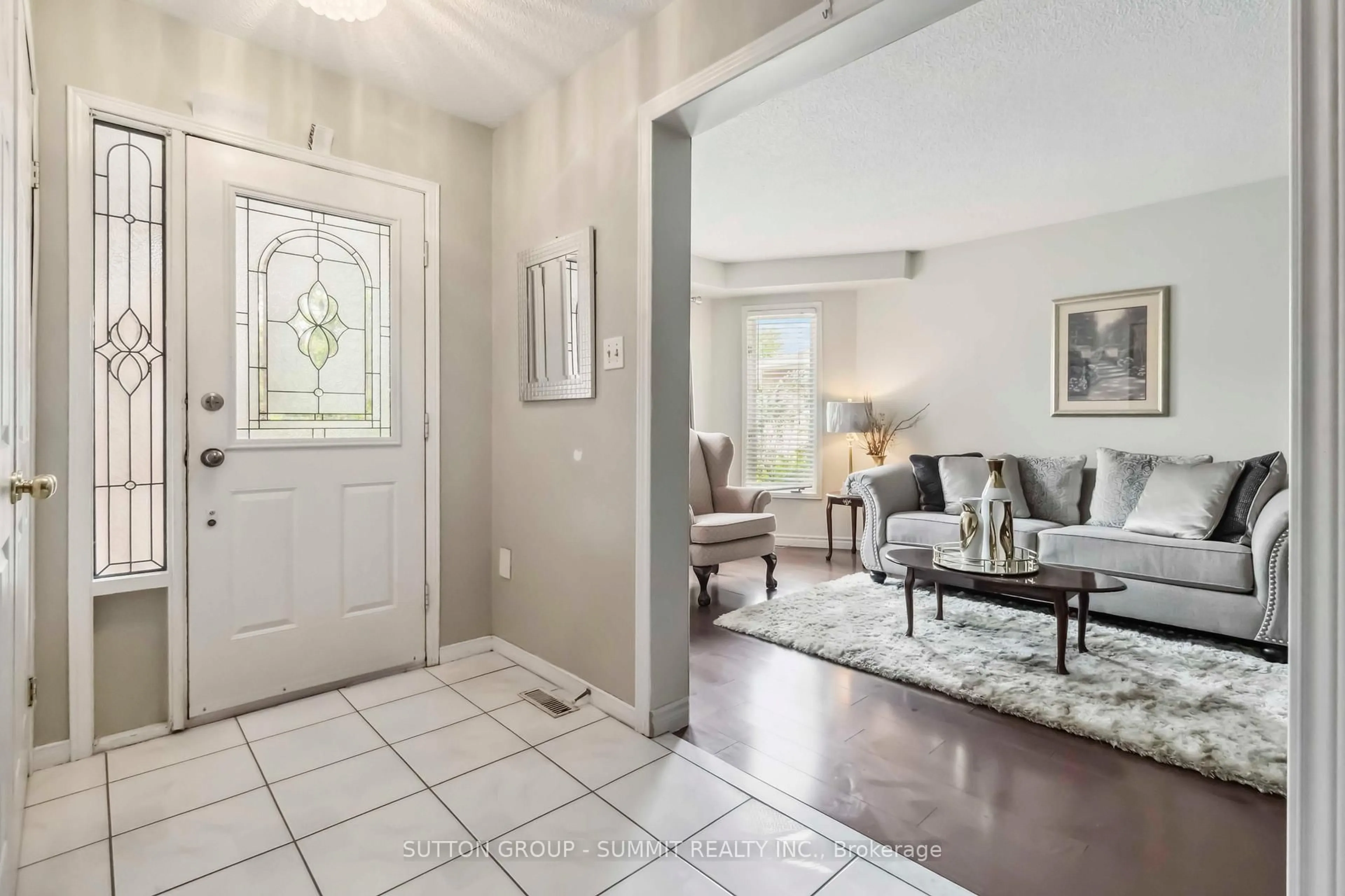 Indoor entryway for 12 Atkins Circ, Brampton Ontario L6X 4A8
