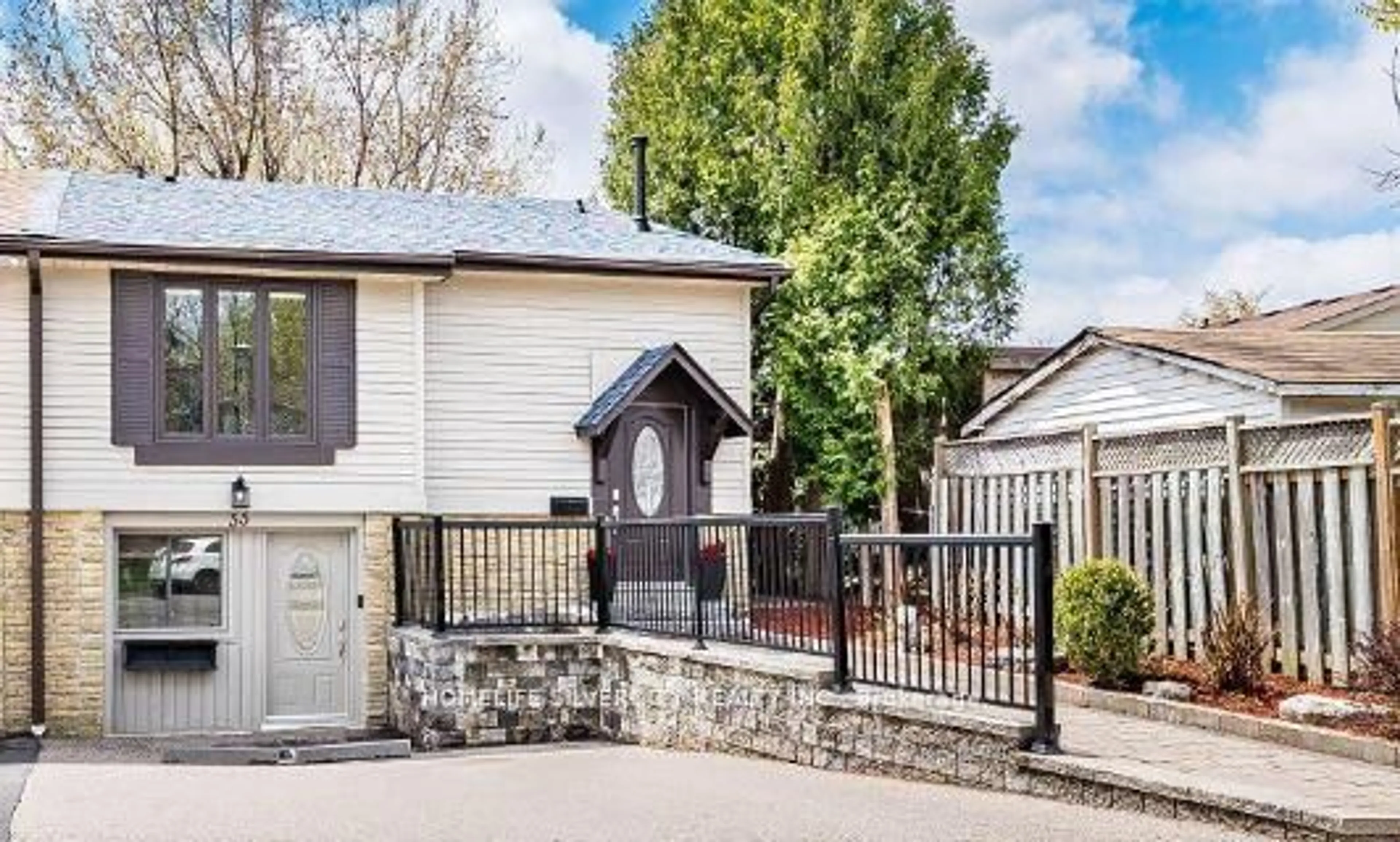 A pic from outside/outdoor area/front of a property/back of a property/a pic from drone, street for 53 Charters Rd, Brampton Ontario L6V 2S7