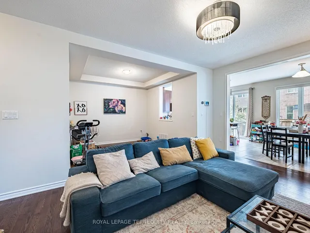 Additional image 37 of 903 Penson Cres