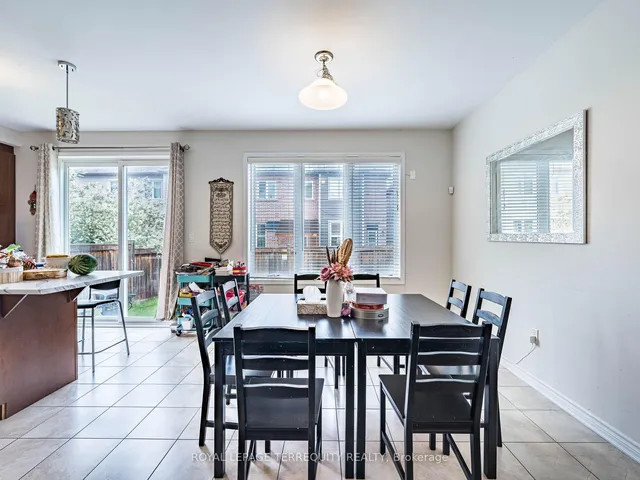 Additional image 35 of 903 Penson Cres
