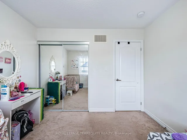 Additional image 19 of 903 Penson Cres