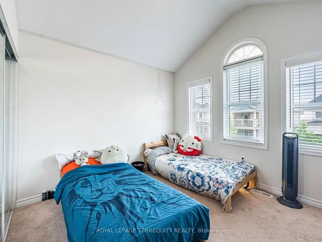 Additional image 18 of 903 Penson Cres