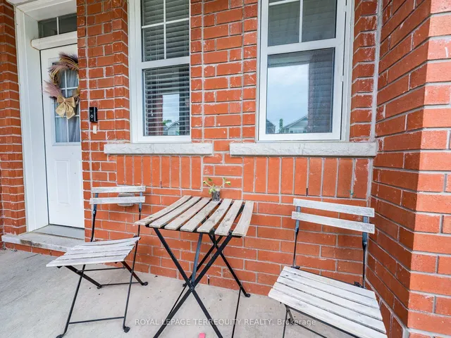 Additional image 43 of 903 Penson Cres