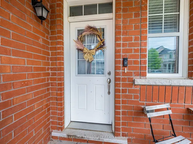 Additional image 42 of 903 Penson Cres