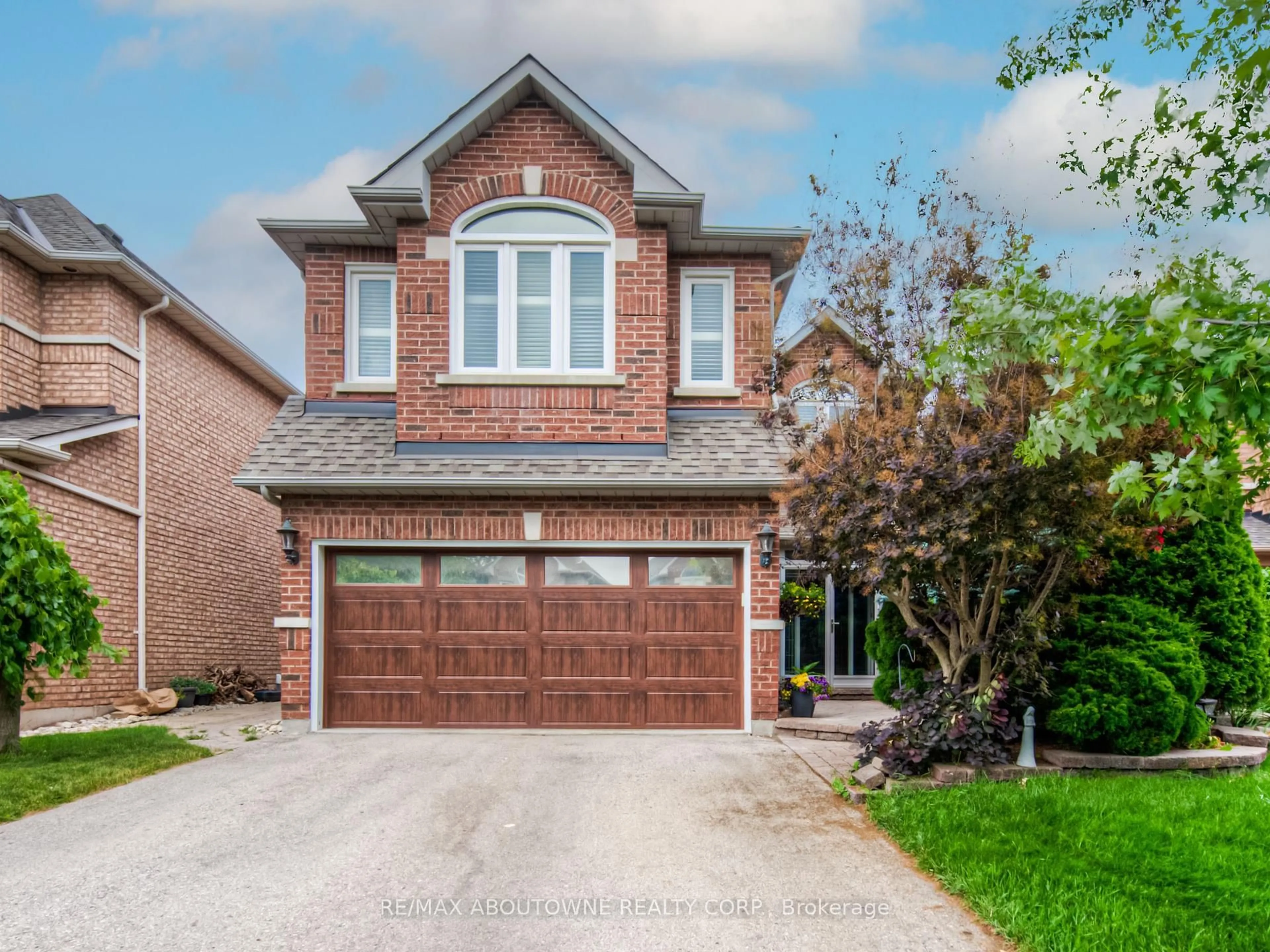 Home with brick exterior material, street for 2229 GLENFIELD Rd, Oakville Ontario L6M 3G7