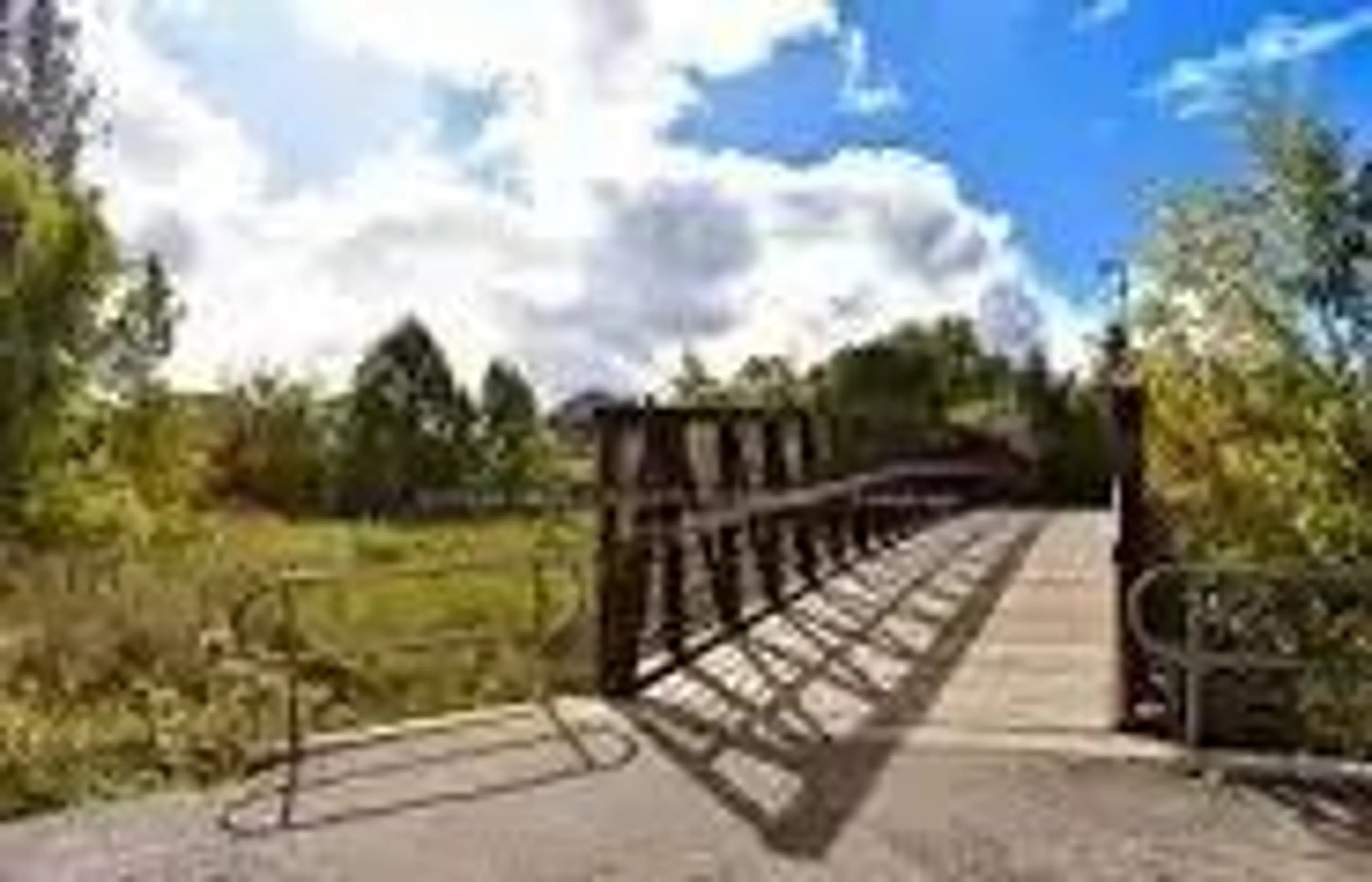 Blurry image for 6807 Gracefield Dr, Mississauga Ontario L5N 6T6