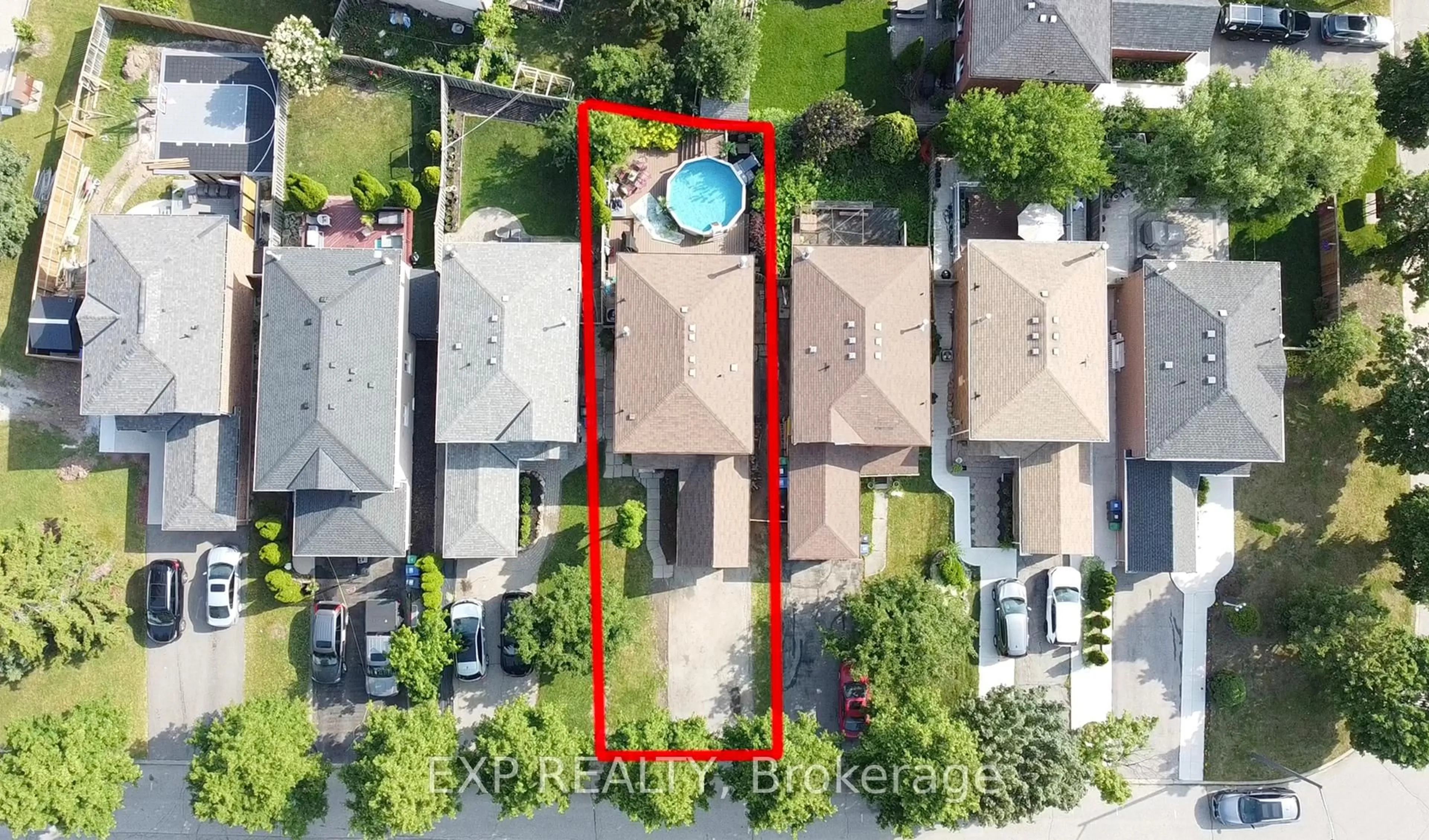 A pic from outside/outdoor area/front of a property/back of a property/a pic from drone, street for 3469 Ingram Rd, Mississauga Ontario L5L 4M7