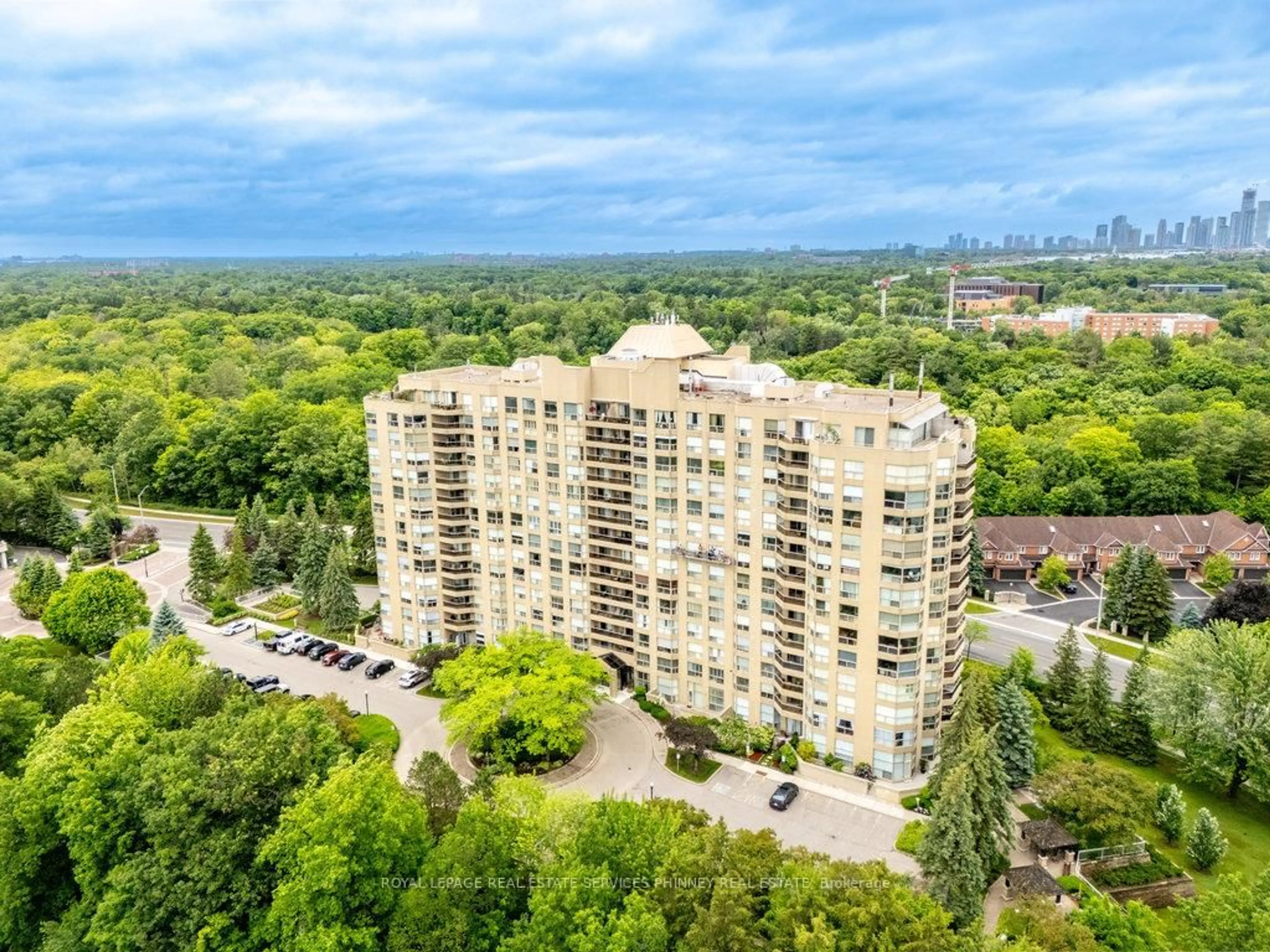 A pic from outside/outdoor area/front of a property/back of a property/a pic from drone, city buildings view from balcony for 1800 The Collegeway #604, Mississauga Ontario L5L 5S4