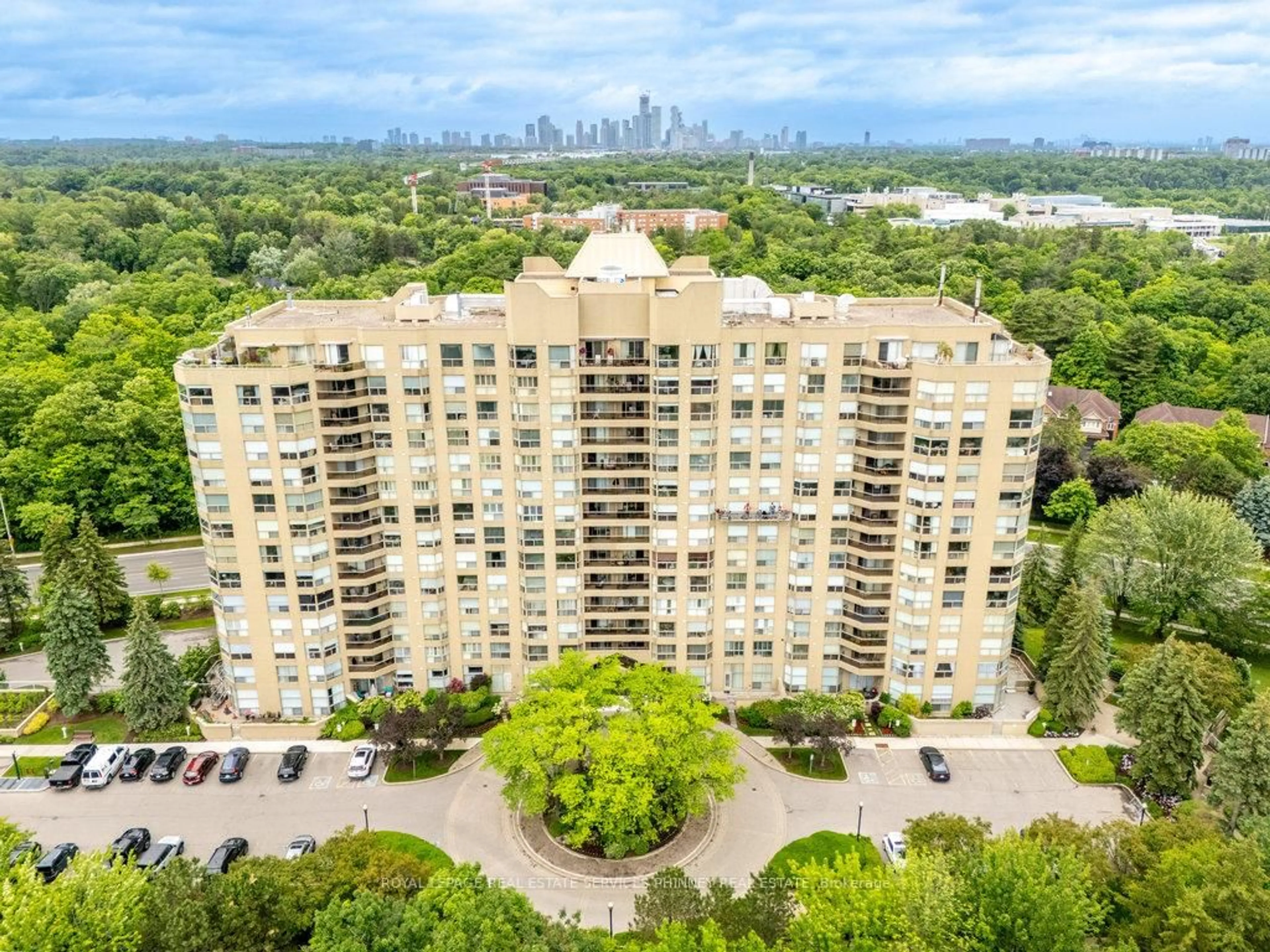 A pic from outside/outdoor area/front of a property/back of a property/a pic from drone, city buildings view from balcony for 1800 The Collegeway #604, Mississauga Ontario L5L 5S4