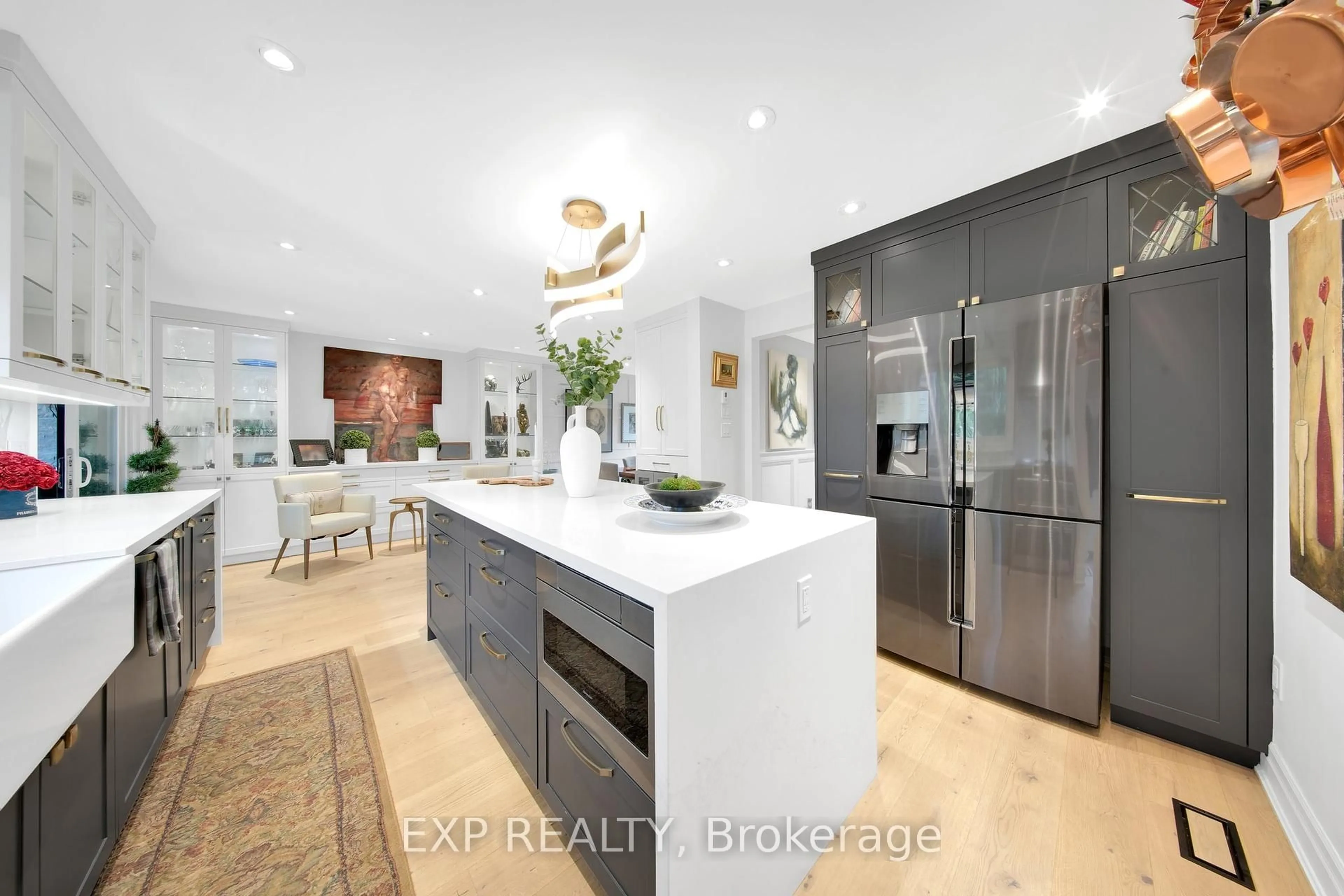 Contemporary kitchen, unknown for 3620 Ponytrail Dr, Mississauga Ontario L4X 1W4