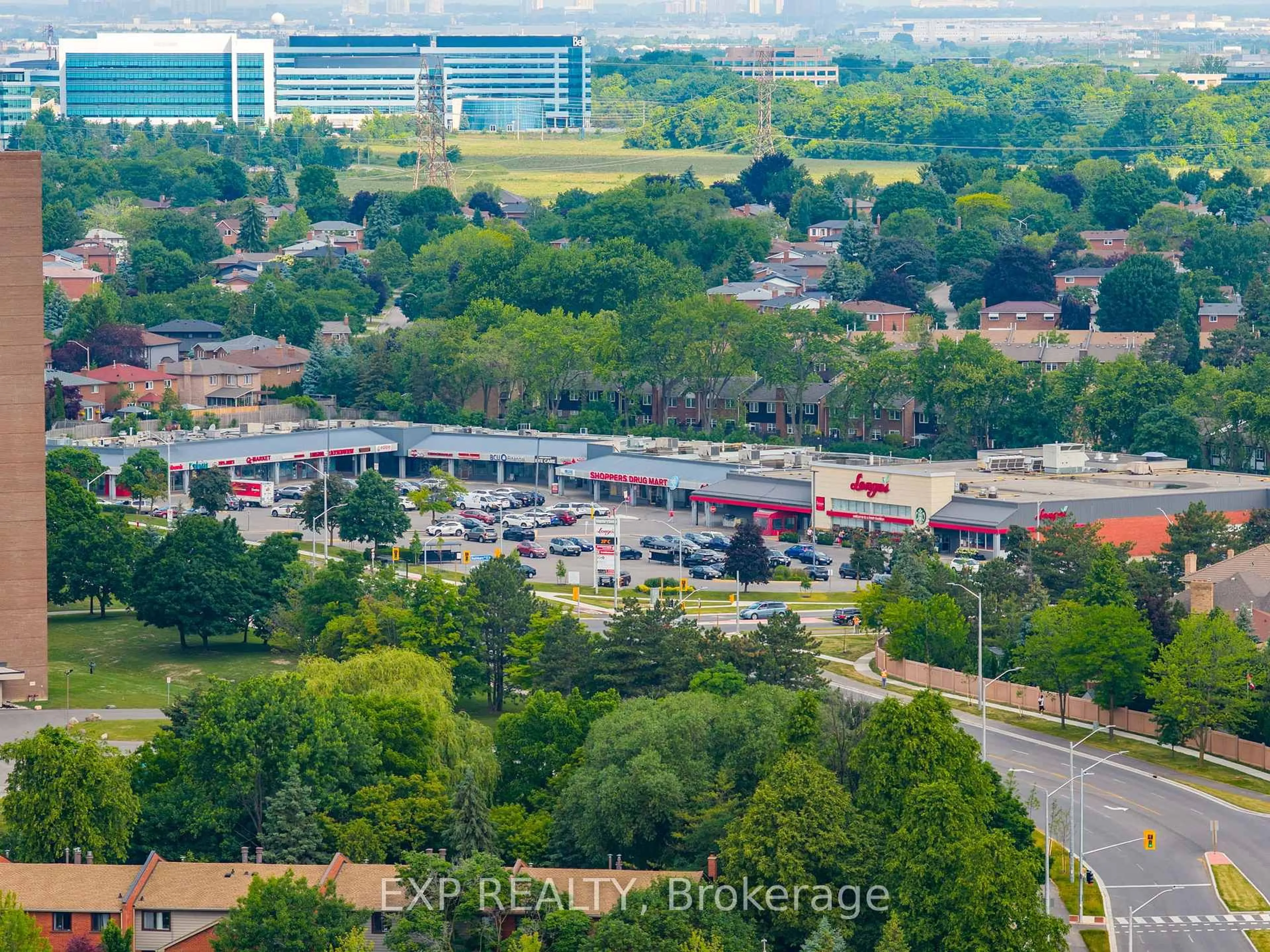 Blurry image for 3620 Ponytrail Dr, Mississauga Ontario L4X 1W4