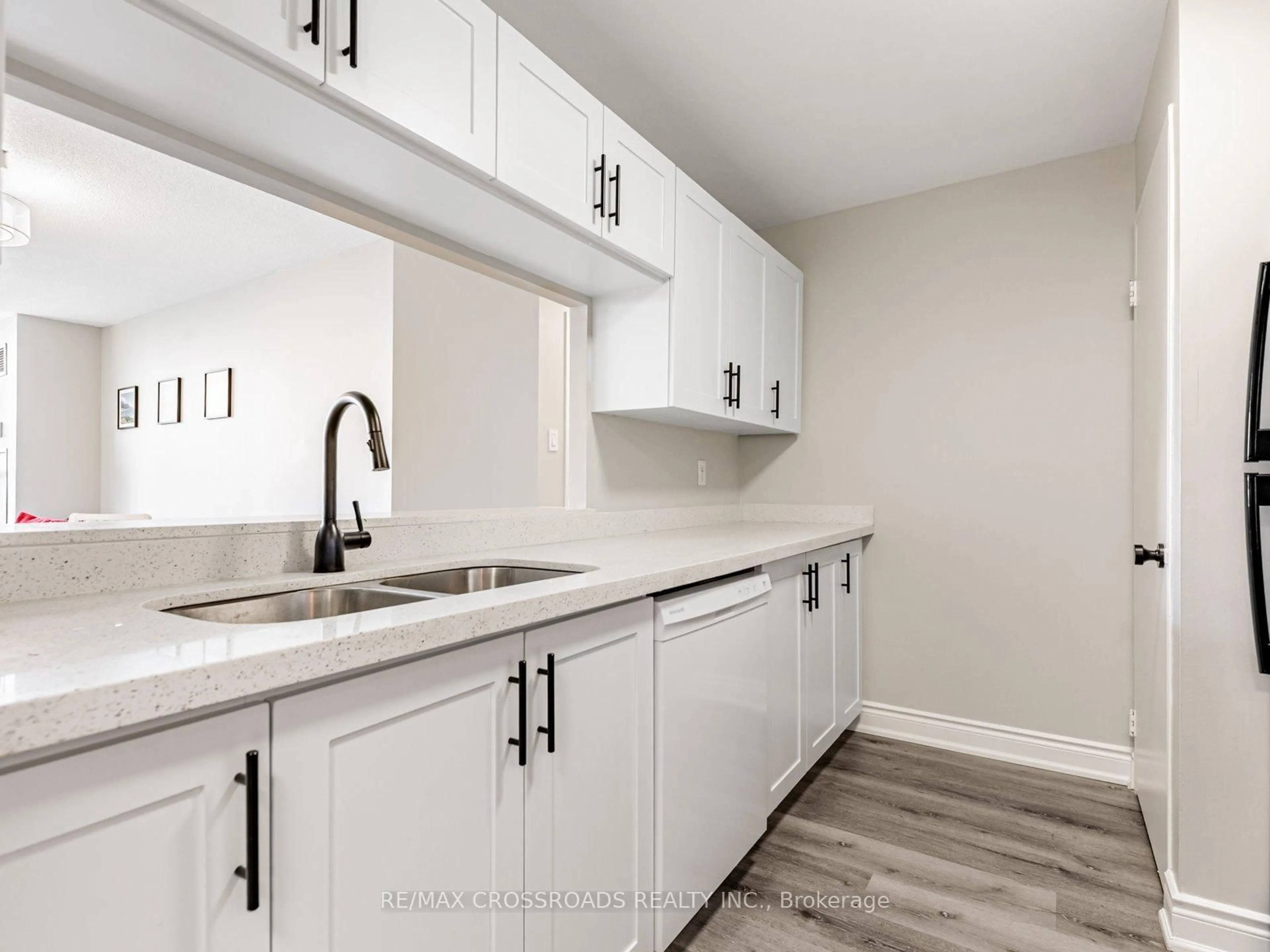Unknown for 4205 Shipp Dr #808, Mississauga Ontario L4Z 2Y9