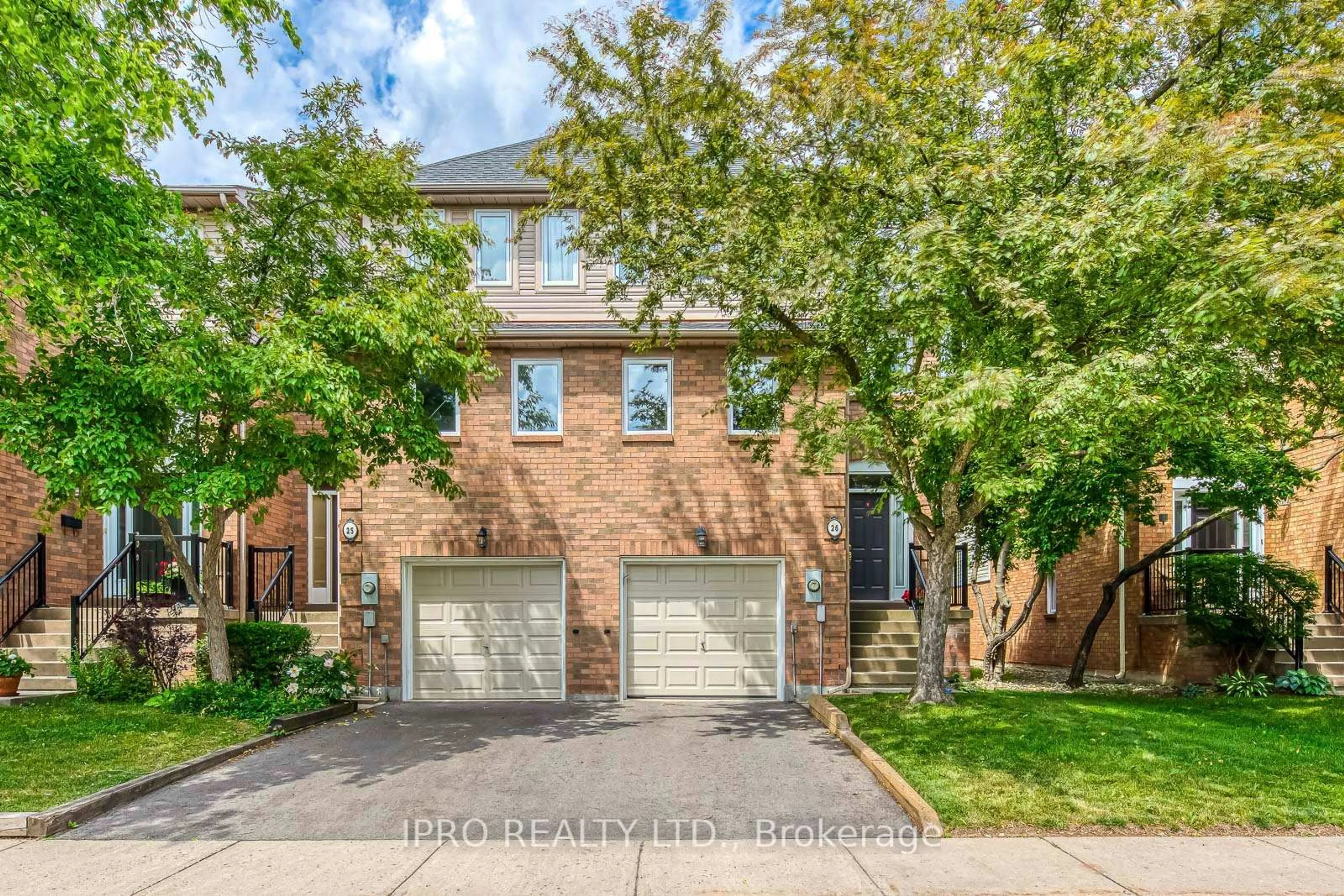 Home with brick exterior material, street for 2051 MERCHANTS Gate #26, Oakville Ontario L6M 3H6