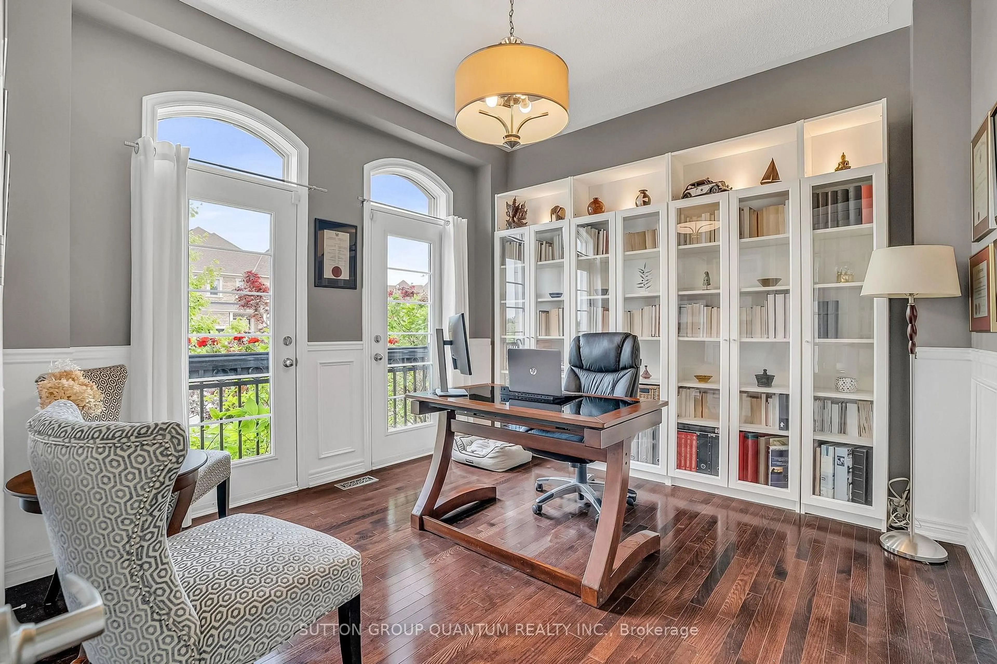 Indoor entryway for 5 Riverstone Dr, Brampton Ontario L6P 2V4