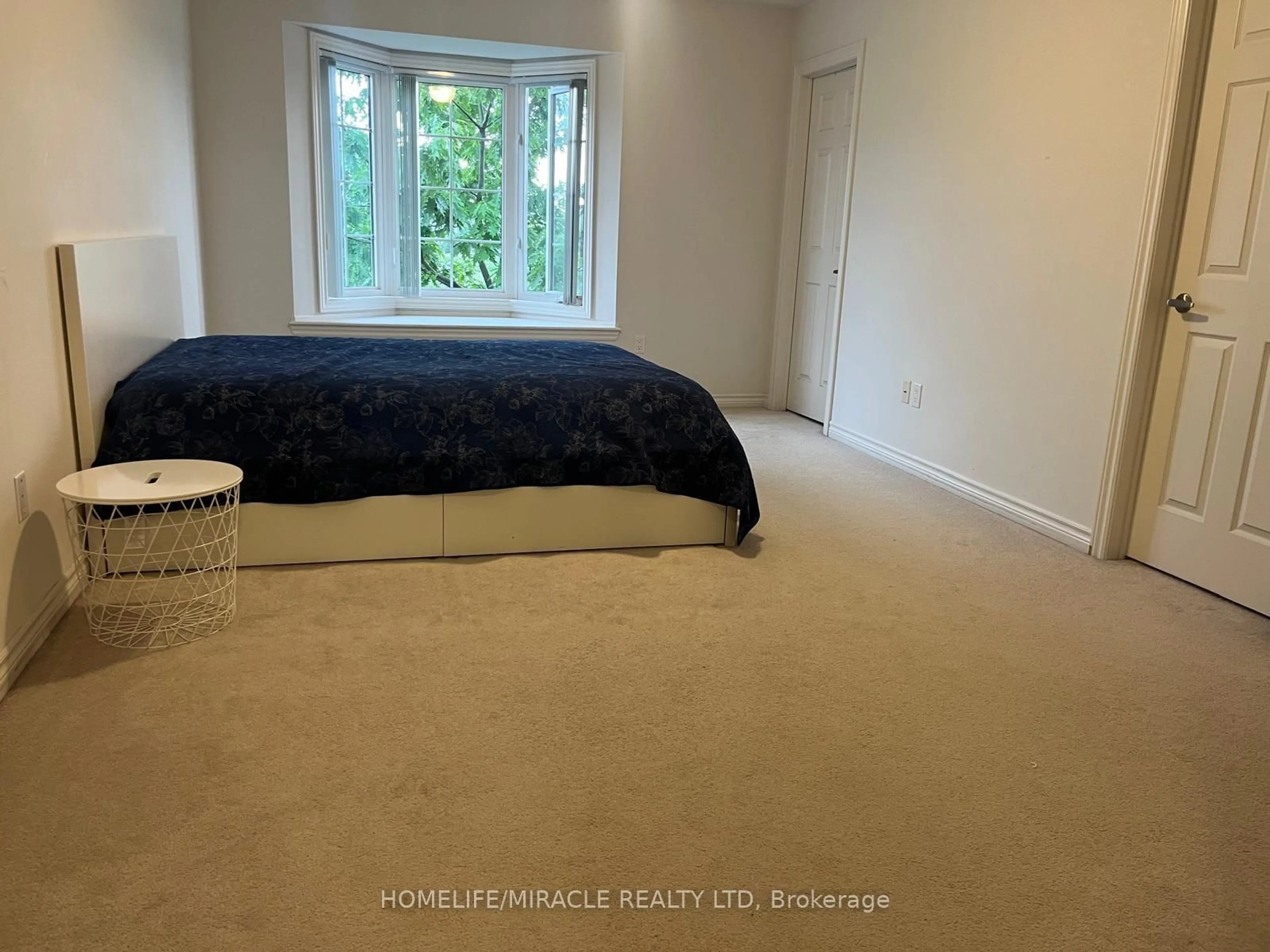 A pic of a room for 5060 Harvard Rd #5, Mississauga Ontario L5M 0X1