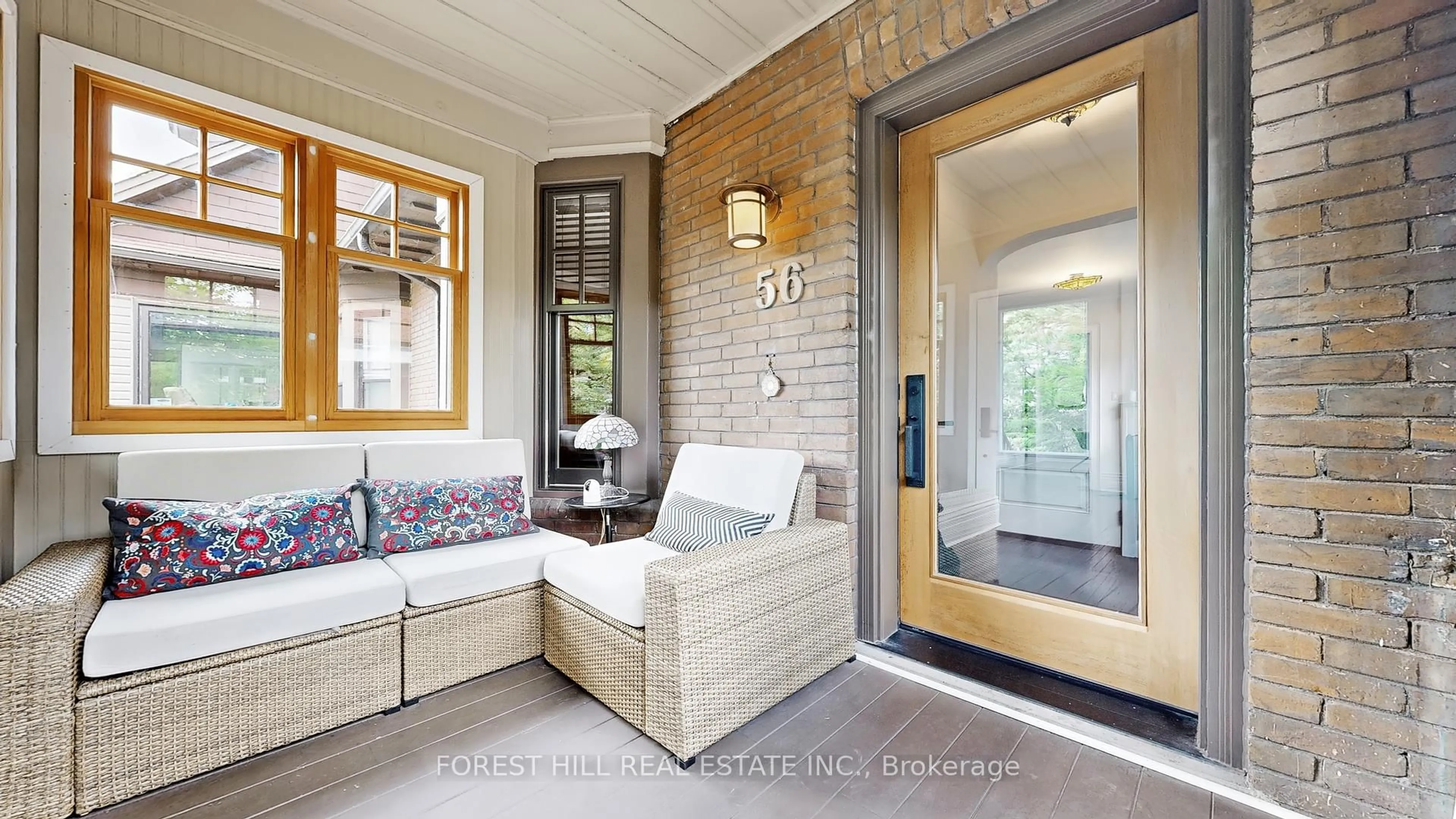 Indoor entryway for 56 Triller Ave, Toronto Ontario M6R 2H7