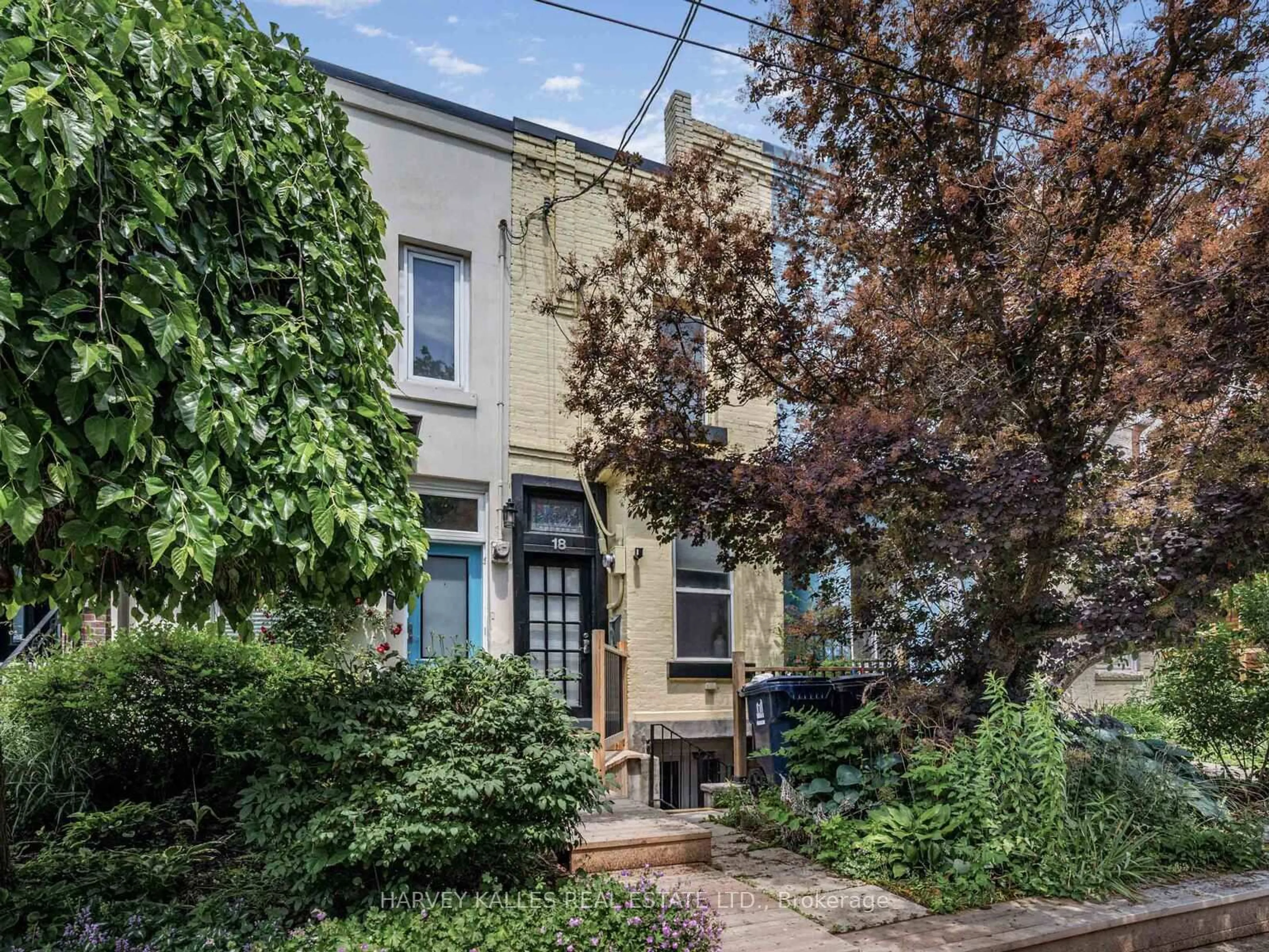 Unknown for 18 Saunders Ave, Toronto Ontario M6R 1B8