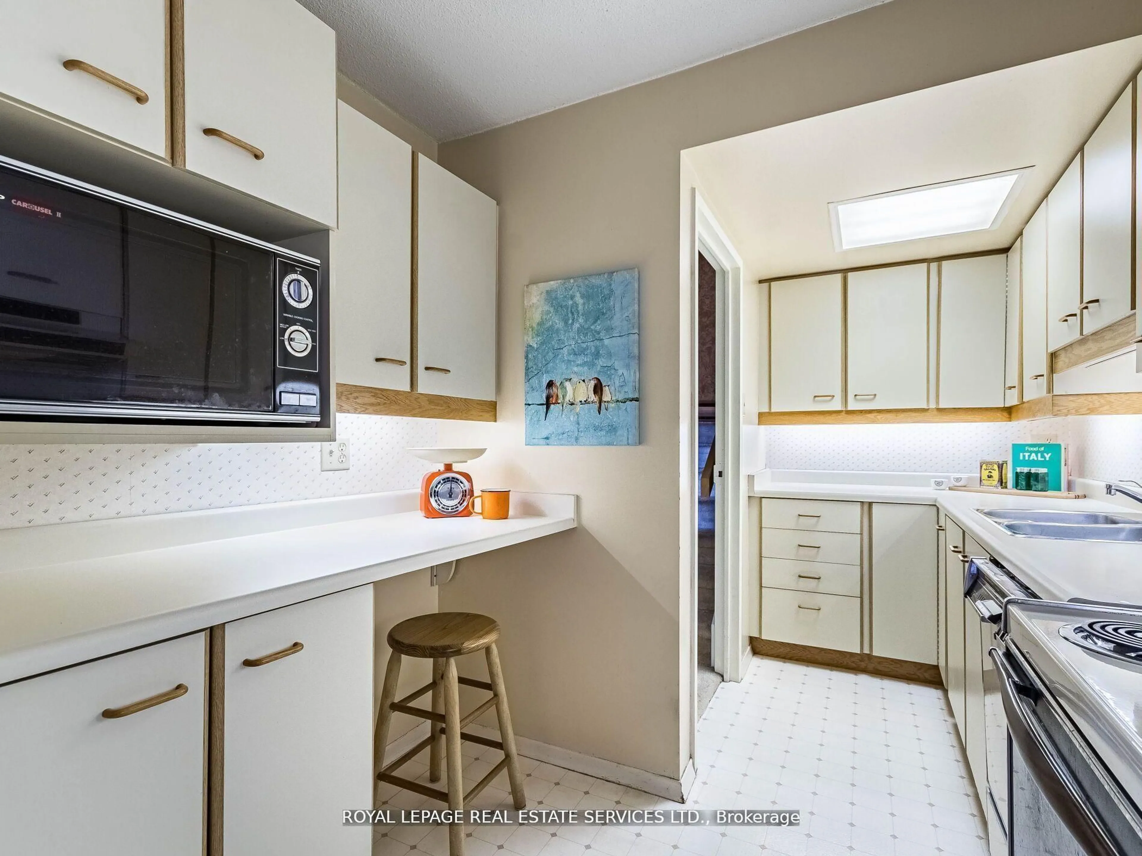 Unknown for 284 Mill Rd #PH 8, Toronto Ontario M9C 4W6