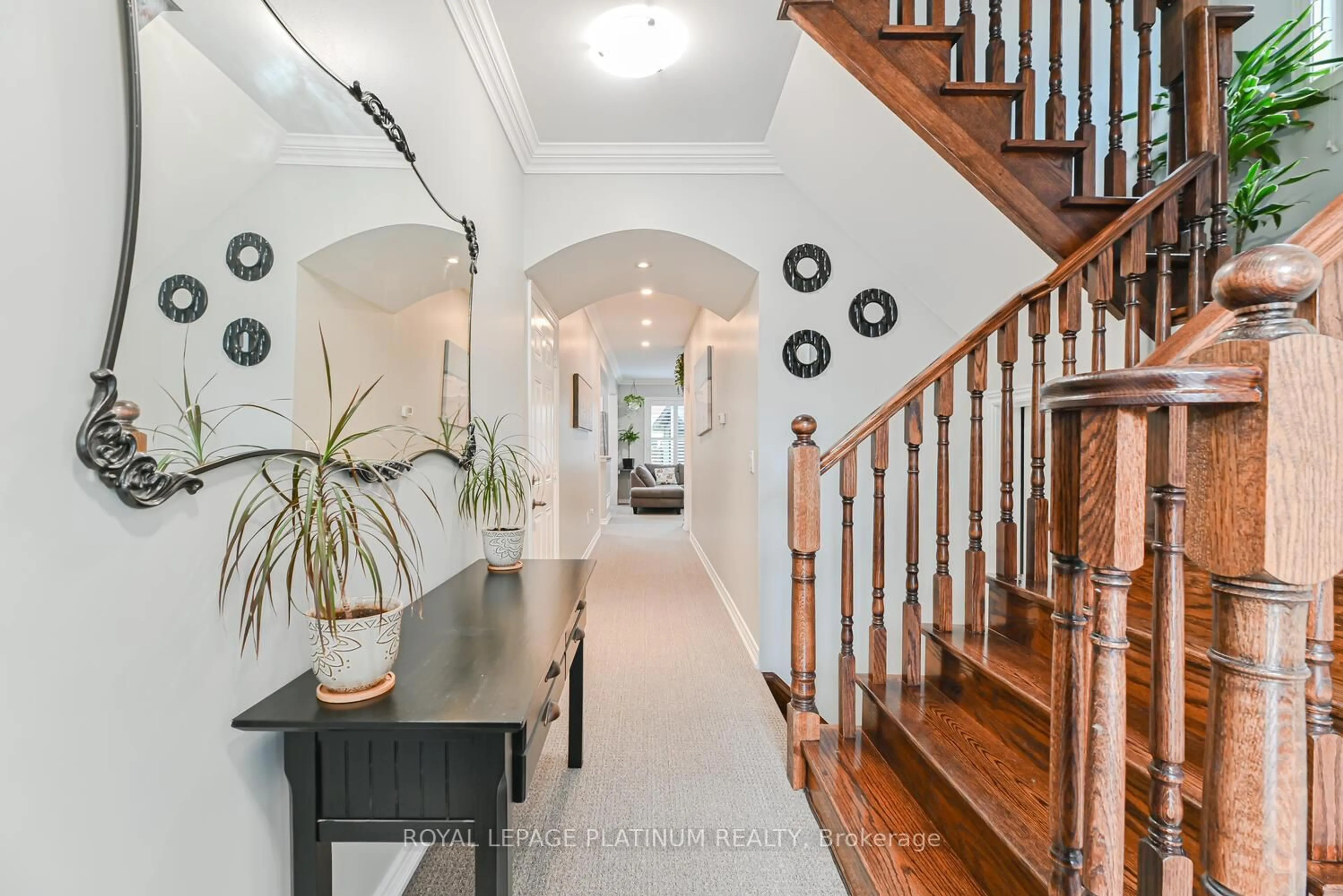Indoor entryway for 6 Yelands Rd, Brampton Ontario L7A 3Z8