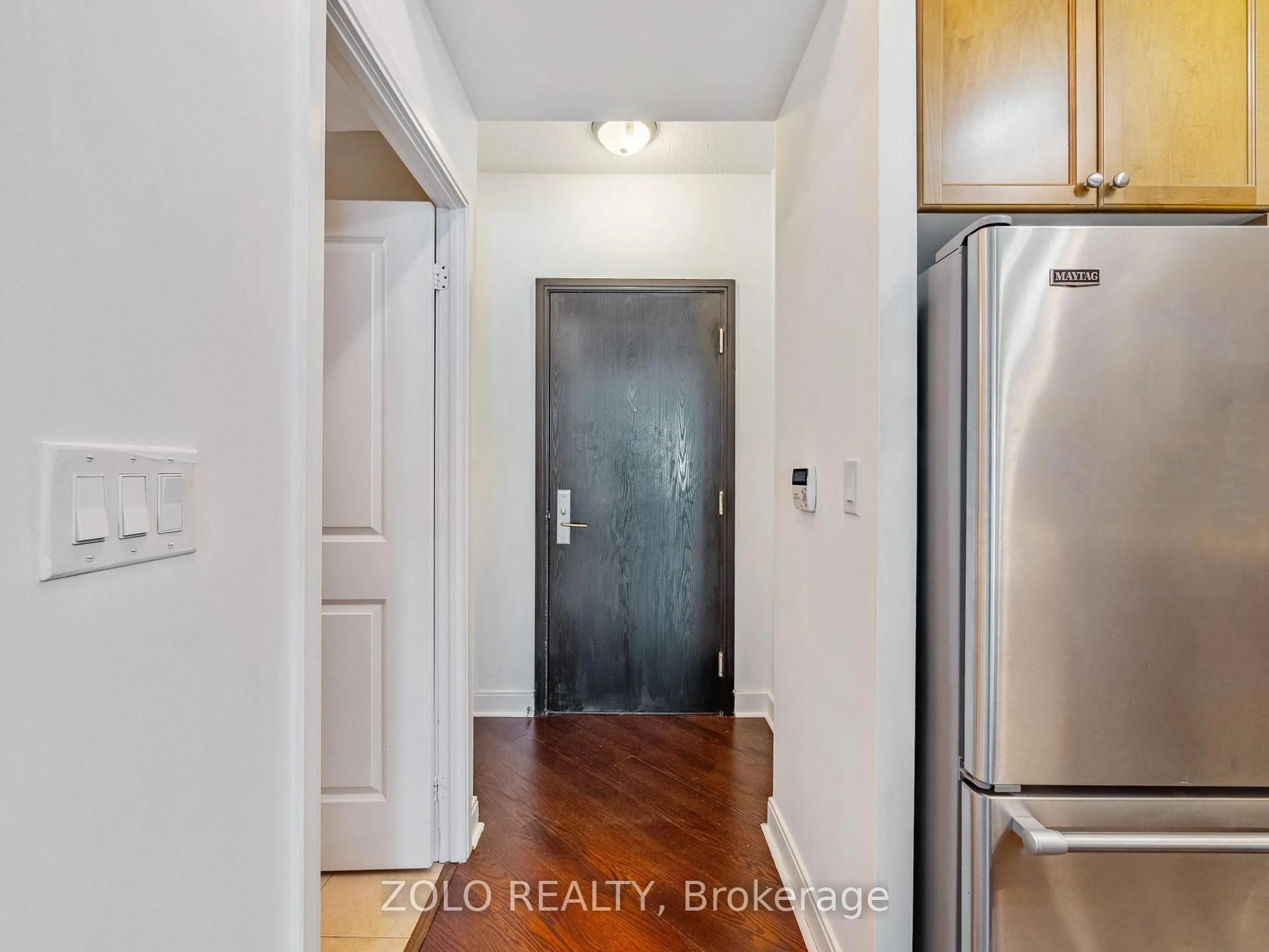Indoor entryway for 80 Absolute Ave #2606, Mississauga Ontario L4Z 0A5