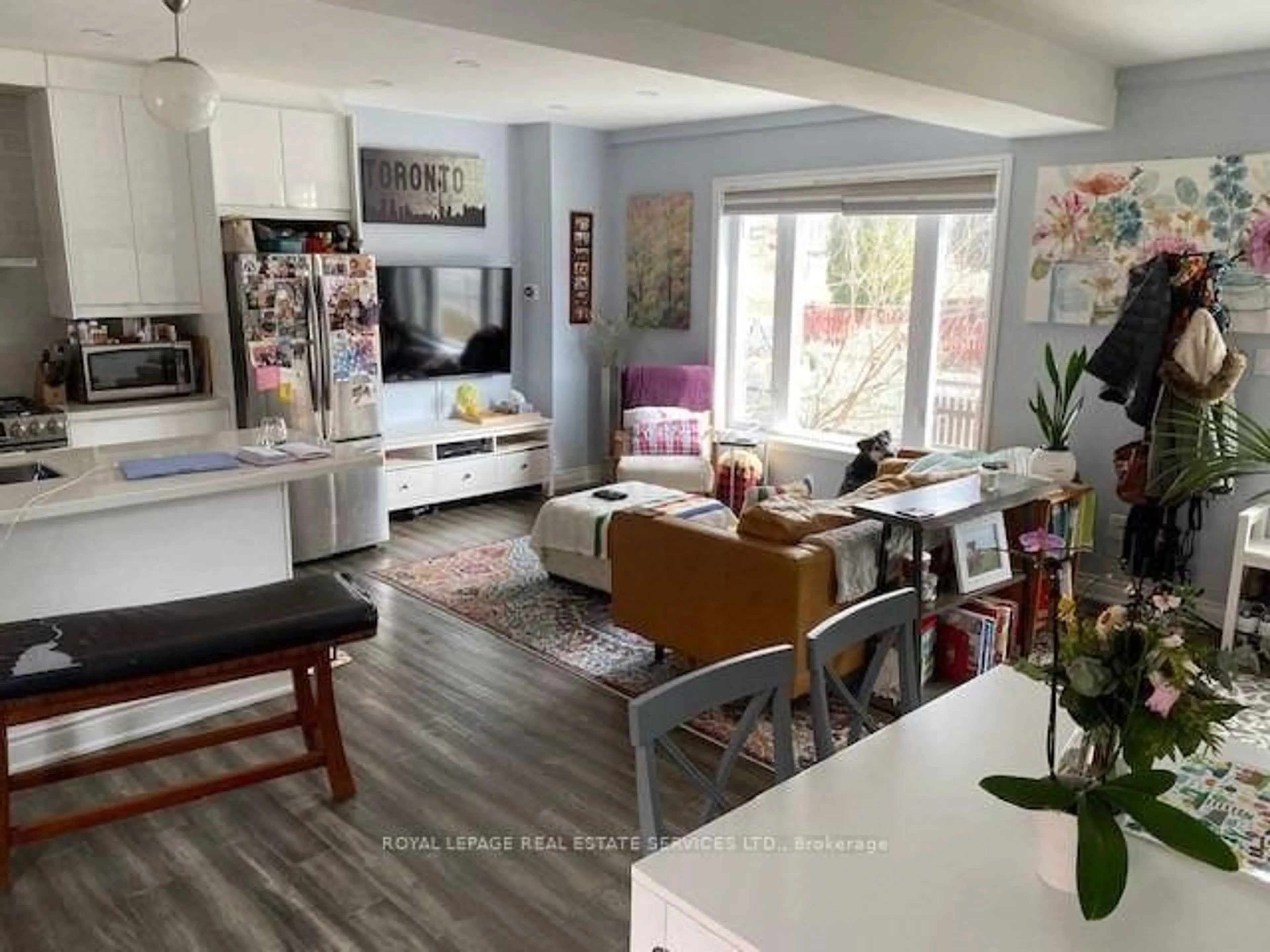 Unknown for 250 Boon Ave, Toronto Ontario M6E 3Z8