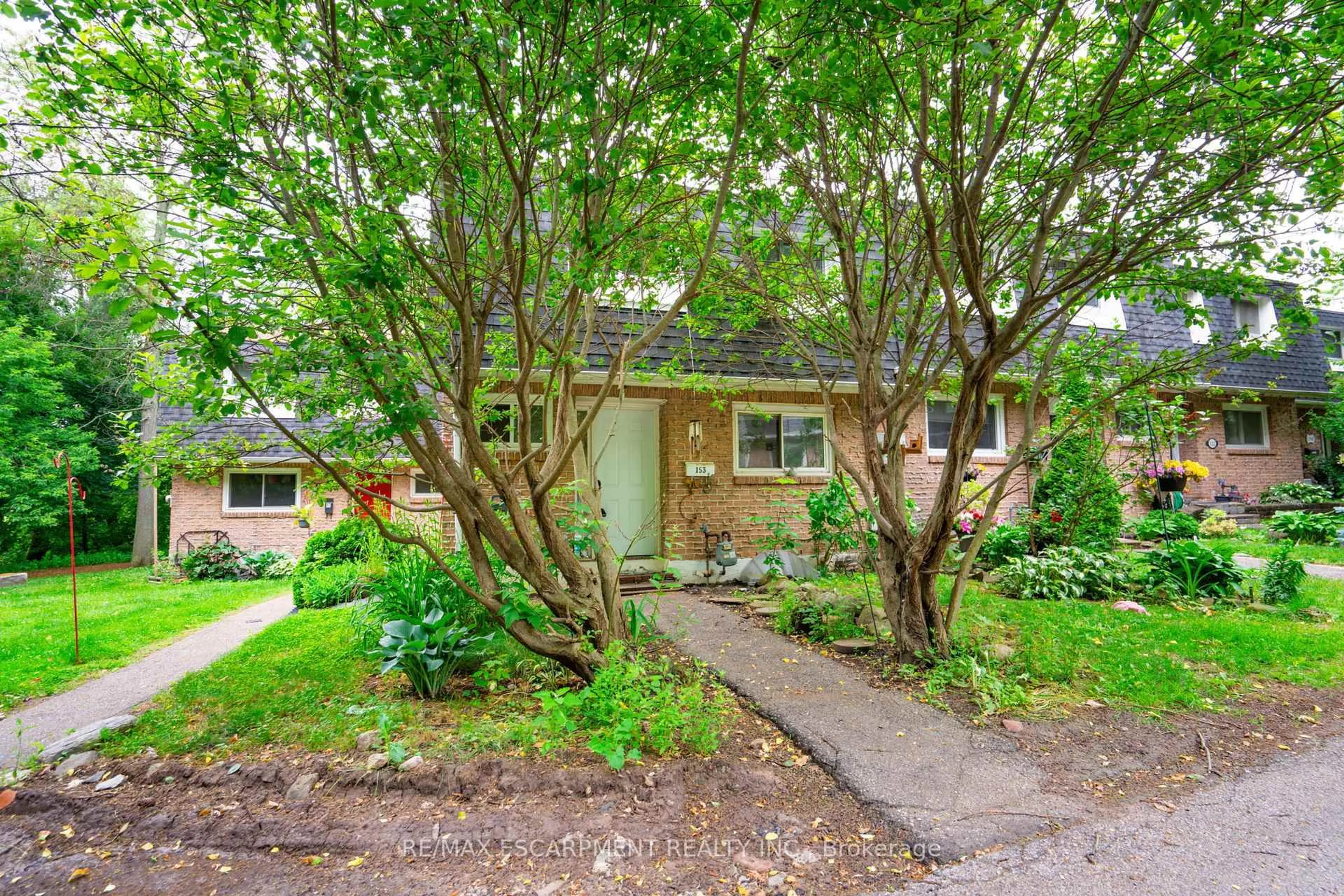 Unknown for 2050 Upper Middle Rd #153, Burlington Ontario L7P 3R9