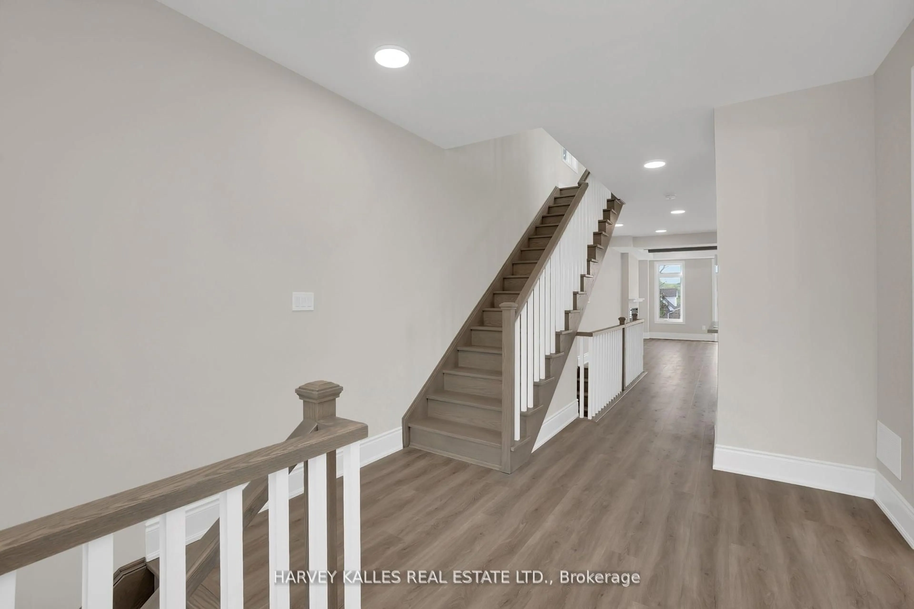 Unknown for 19 Lambton Ave, Toronto Ontario M6N 2S2