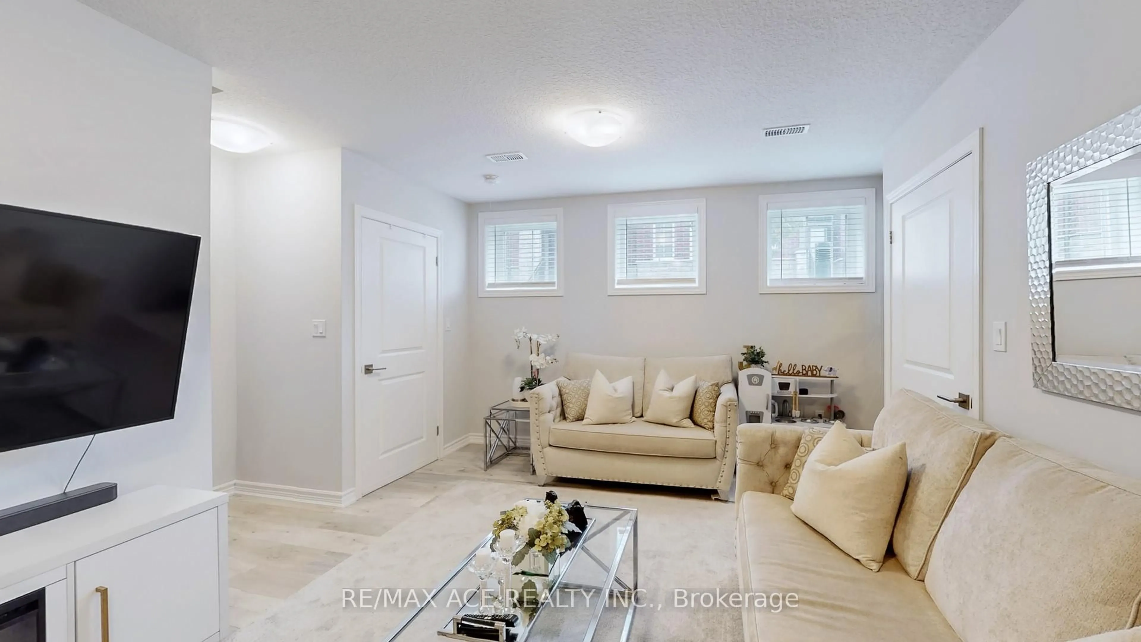 Living room with furniture, unknown for 445 Ontario St #120, Milton Ontario L9T 9K5