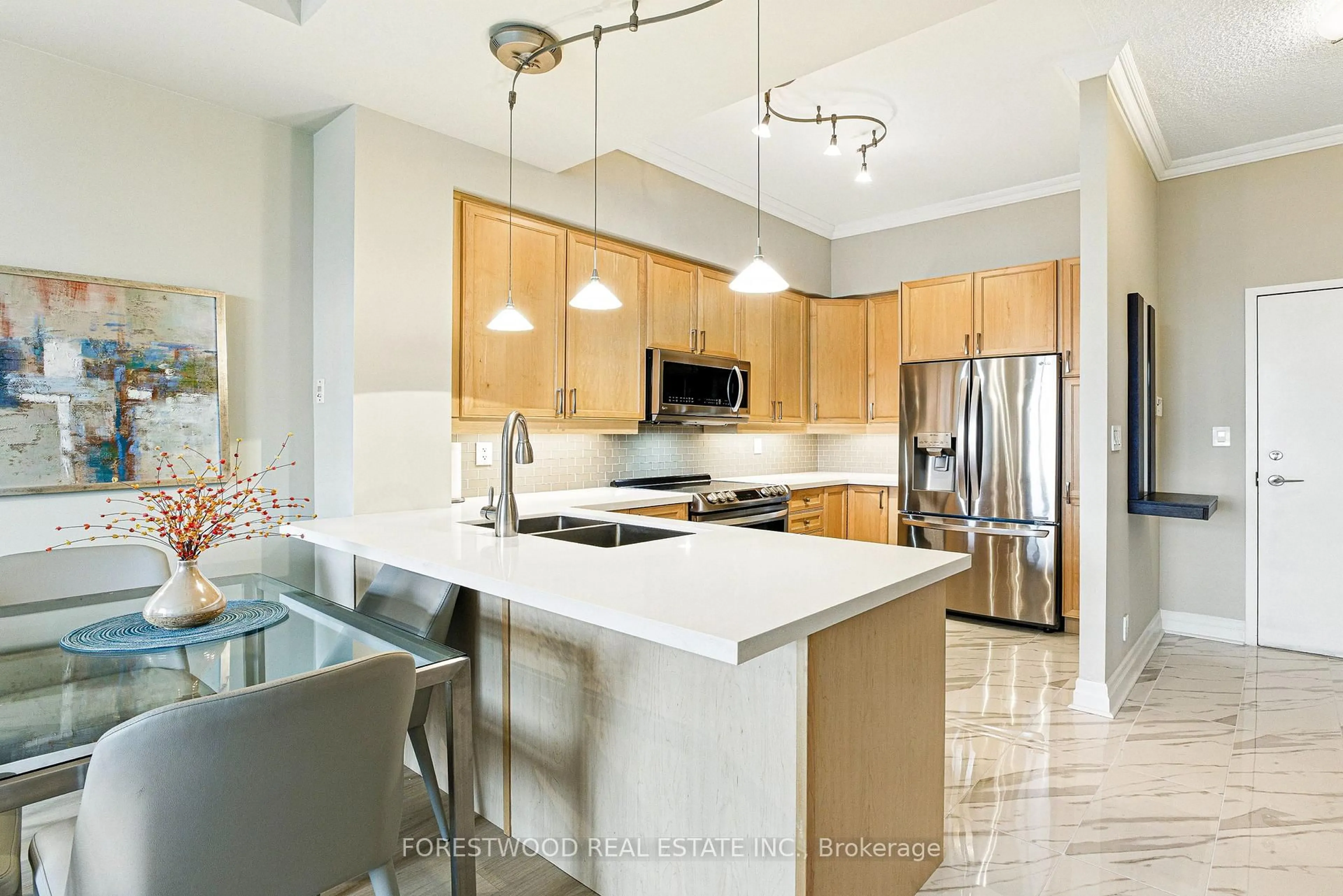 Unknown for 80 Port St #603, Mississauga Ontario L5G 4V6