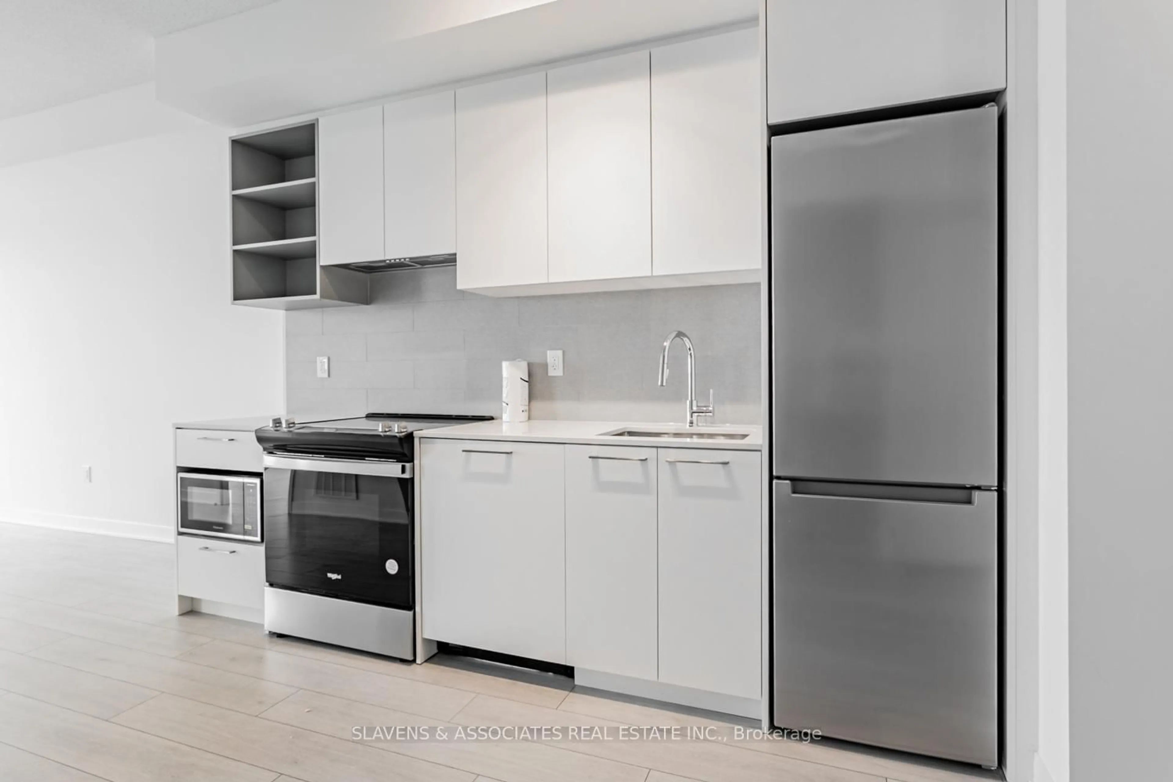 Standard kitchen, ceramic/tile floor for 260 Malta Ave #1607, Brampton Ontario L6Y 6L7