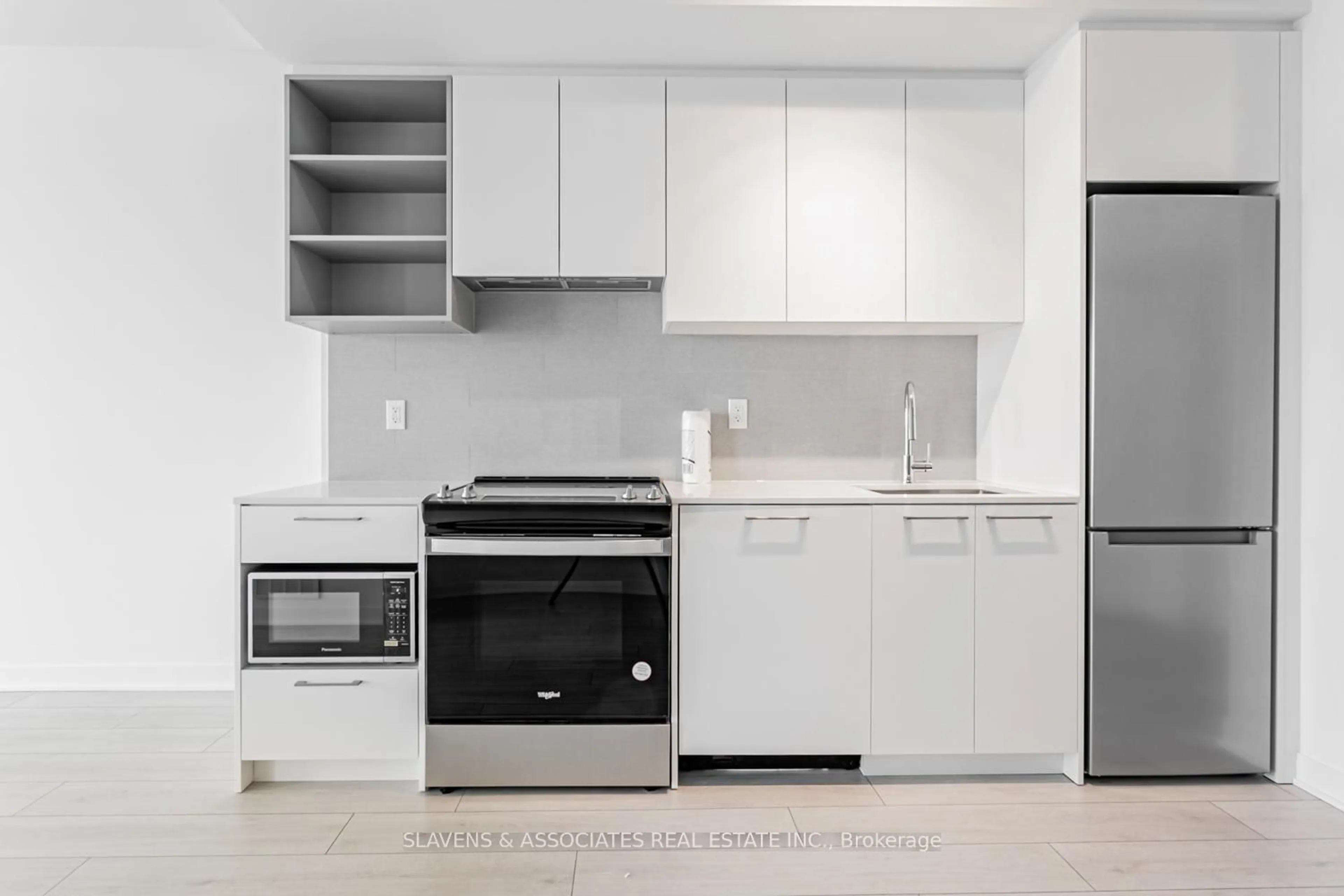 Standard kitchen, ceramic/tile floor for 260 Malta Ave #1607, Brampton Ontario L6Y 6L7