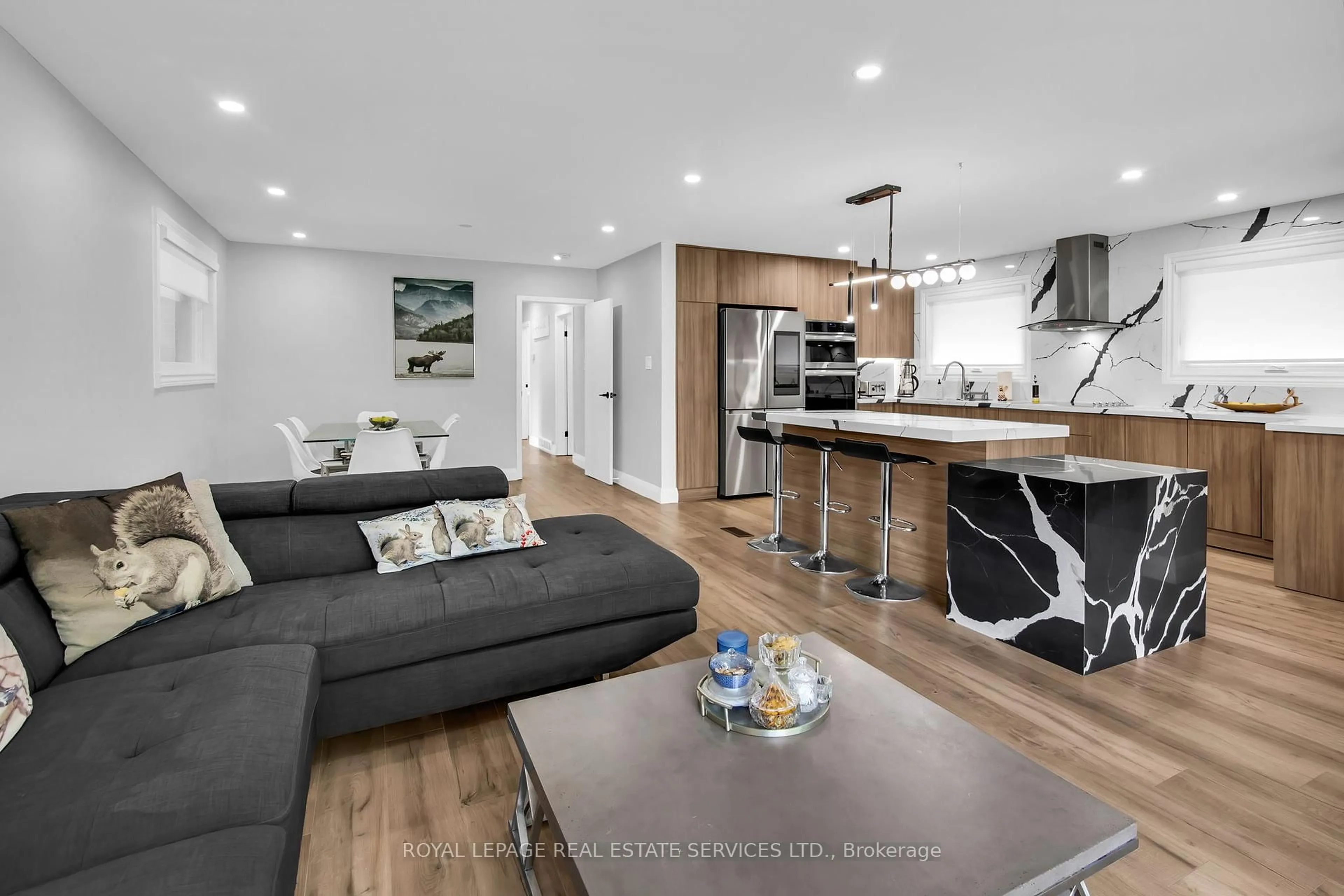 Open concept kitchen, wood/laminate floor for 1683 Sherway Dr, Mississauga Ontario L4X 1C8