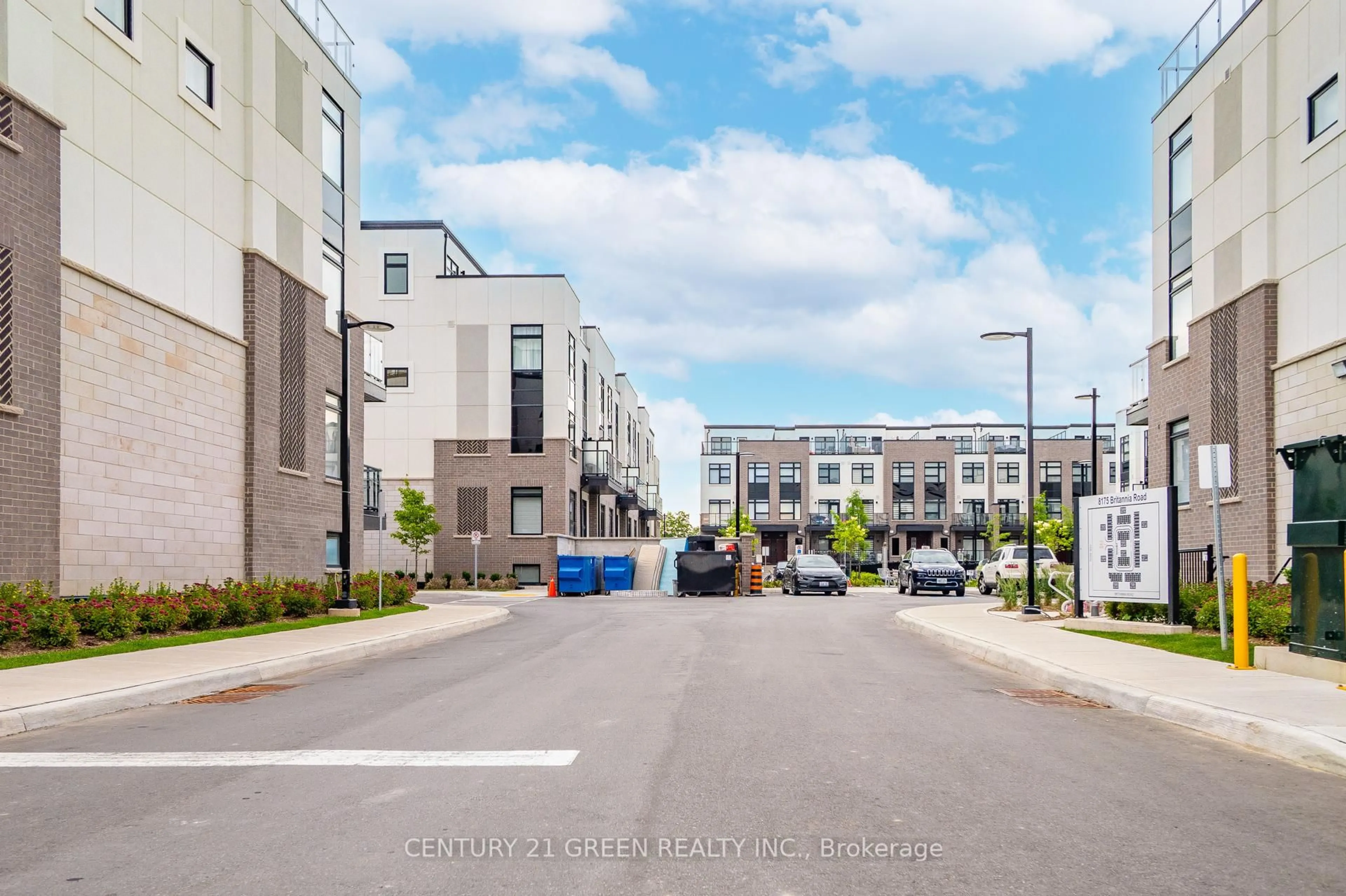 Unknown for 1585 Rose Way #122, Milton Ontario L9T 7E7