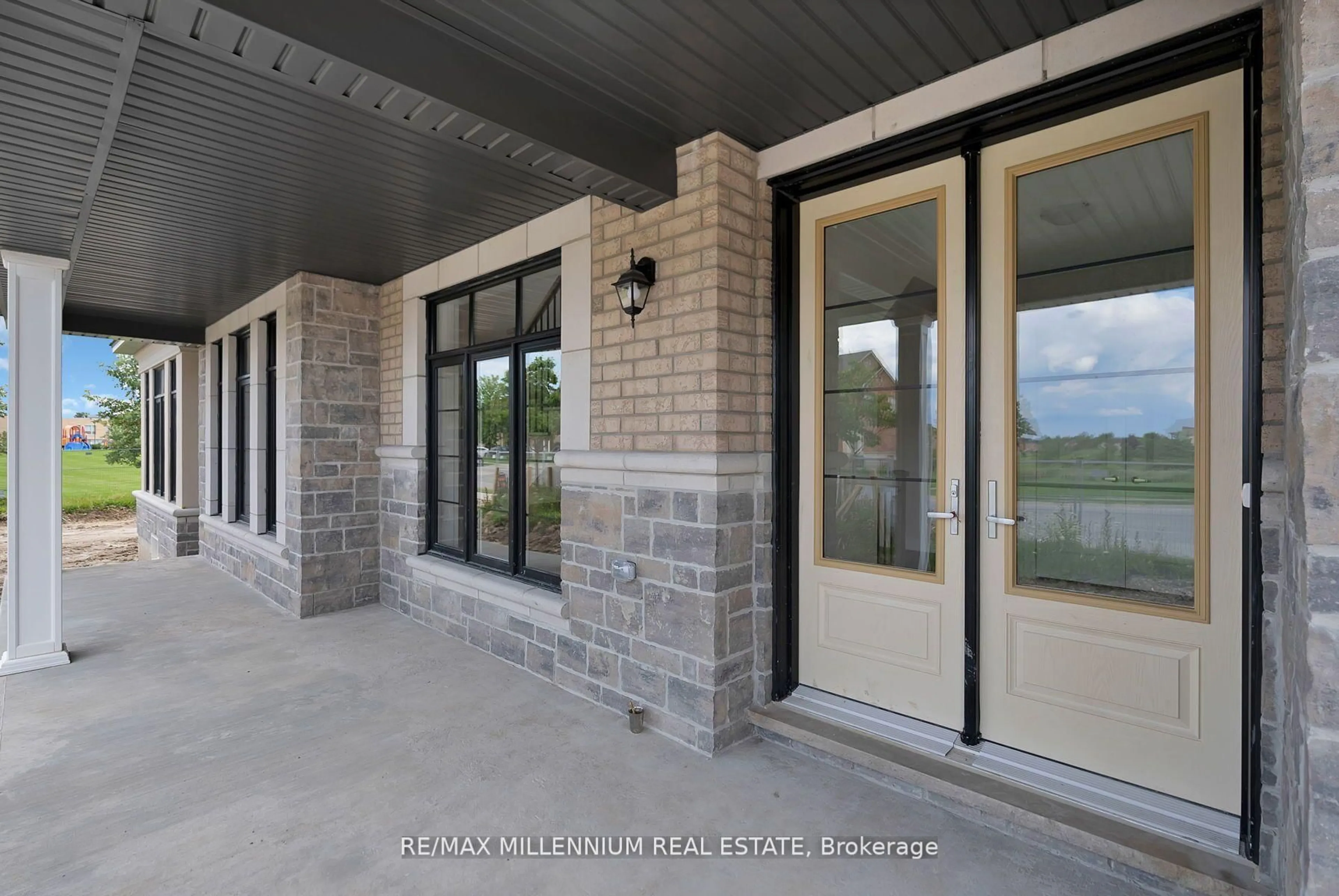Home with brick exterior material, water/lake/river/ocean view for 2 Catherwood Crt, Brampton Ontario L6P 2W1