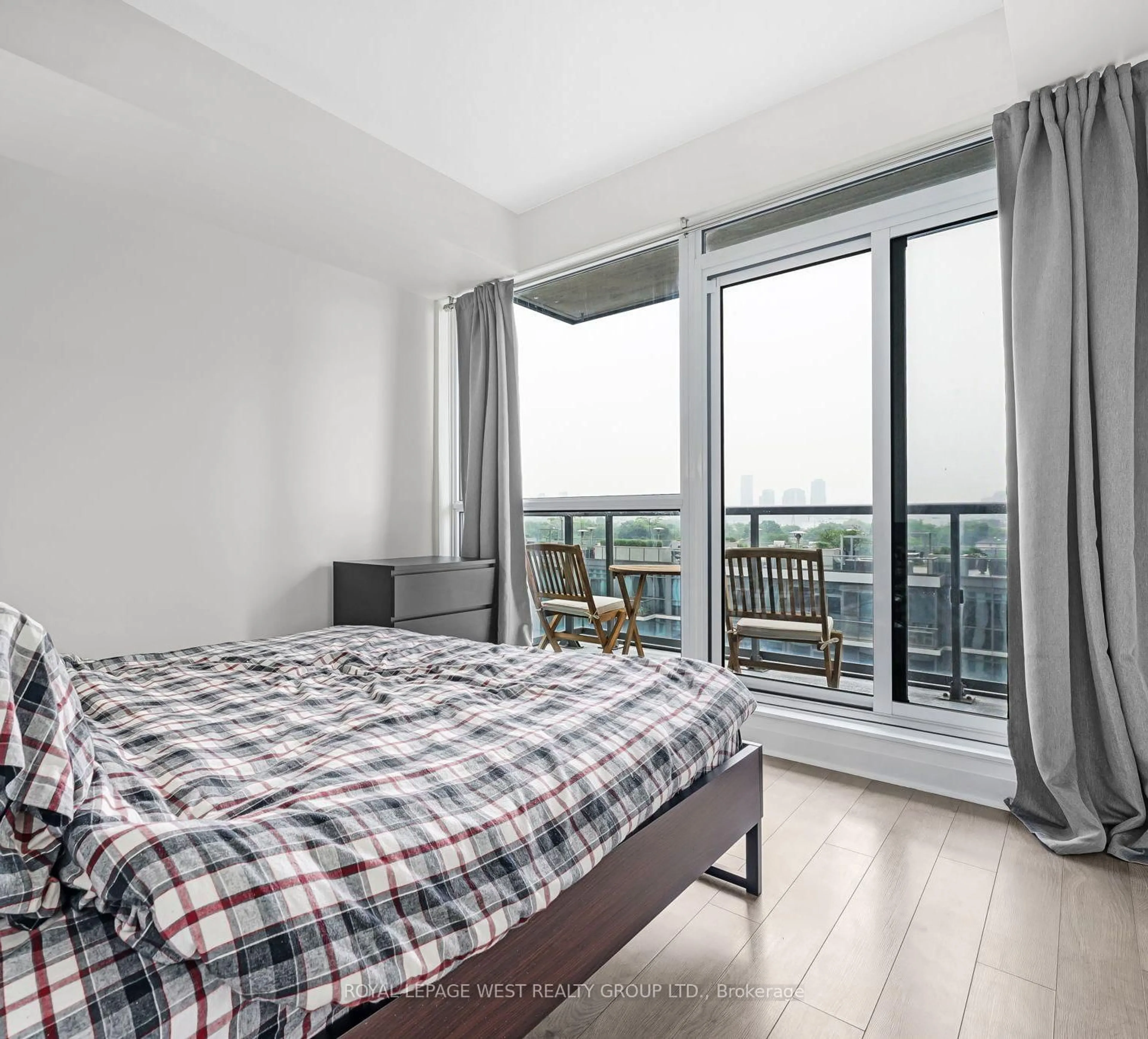 Bedroom with bed, unknown for 17 Zorra St #613, Toronto Ontario M8Z 0C8