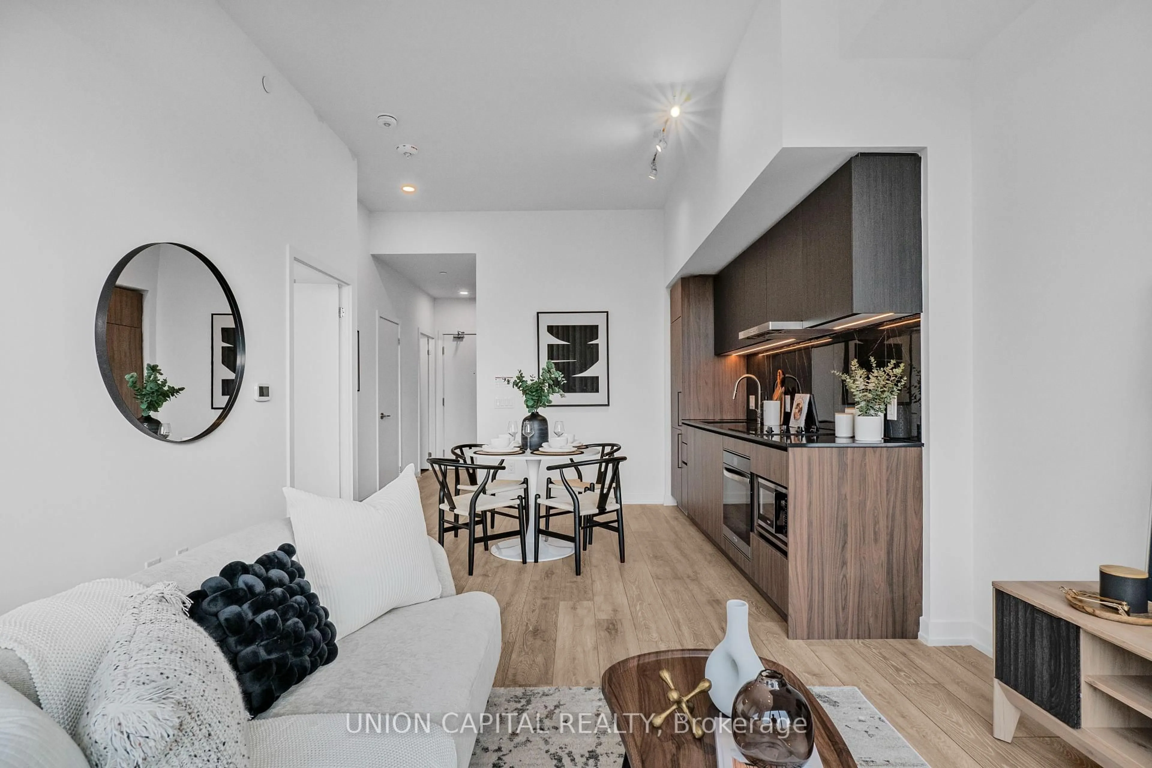 Open concept kitchen, unknown for 1100 Sheppard Ave #121, Toronto Ontario M3K 0E4