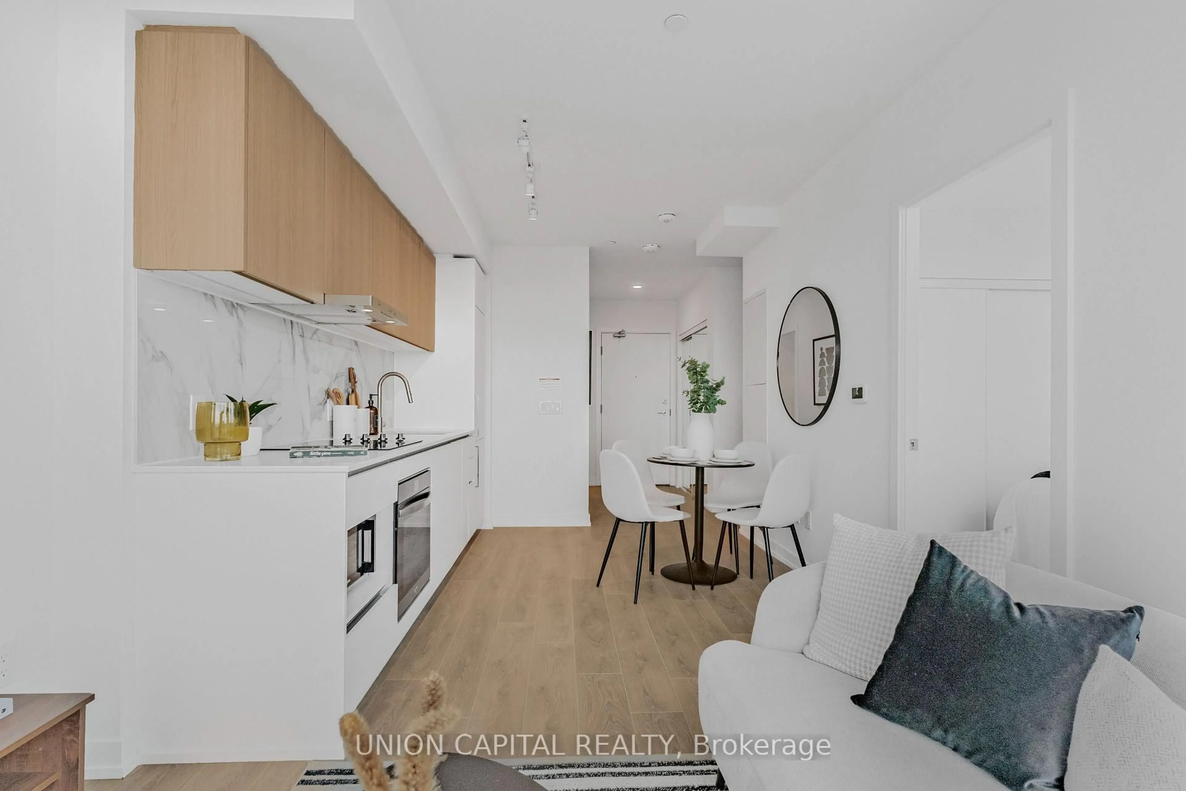 Open concept kitchen, unknown for 1100 Sheppard Ave #1529, Toronto Ontario M3K 0E4