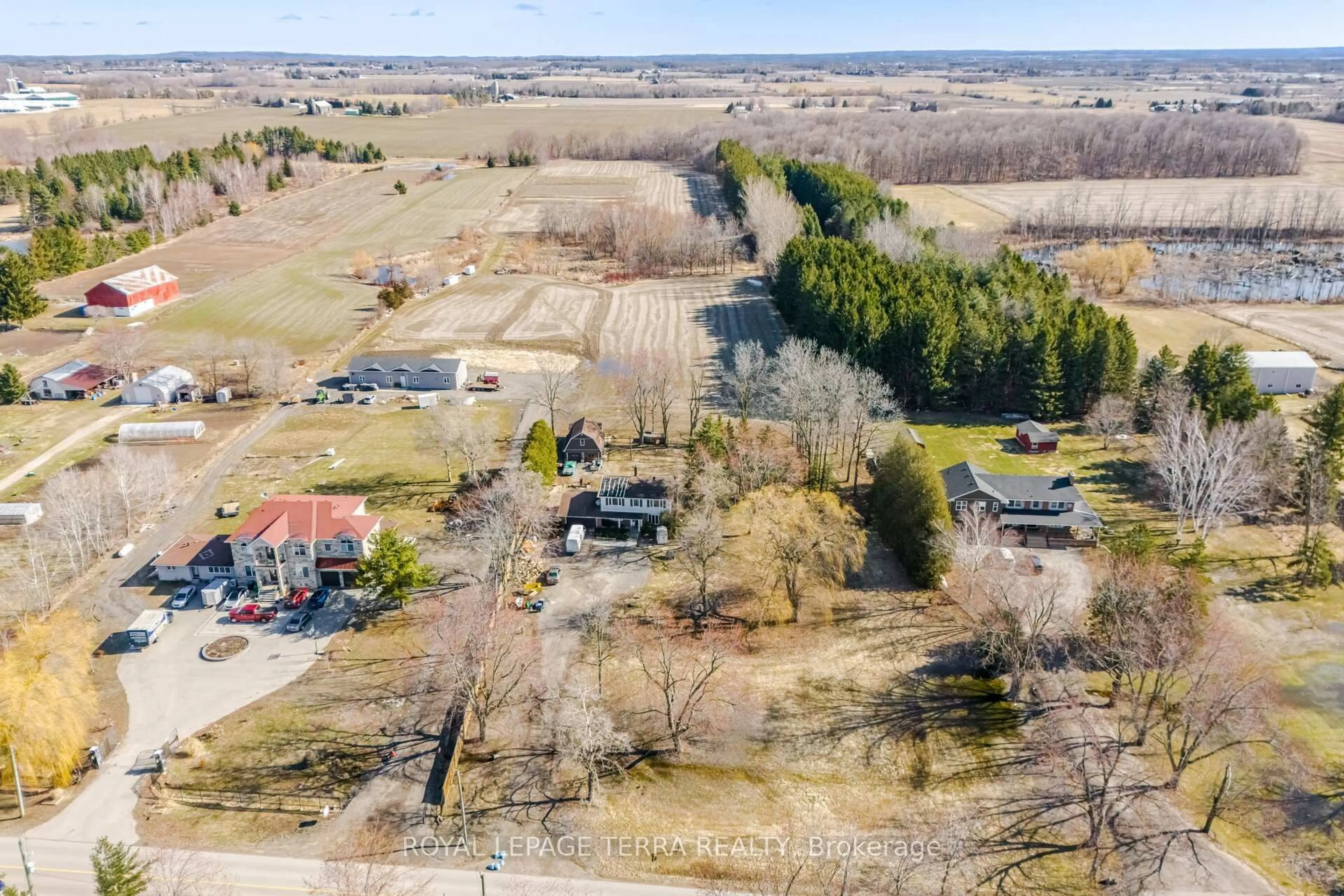 A pic from outside/outdoor area/front of a property/back of a property/a pic from drone, unknown for 14457 Bramalea Rd, Caledon Ontario L7C 2R4