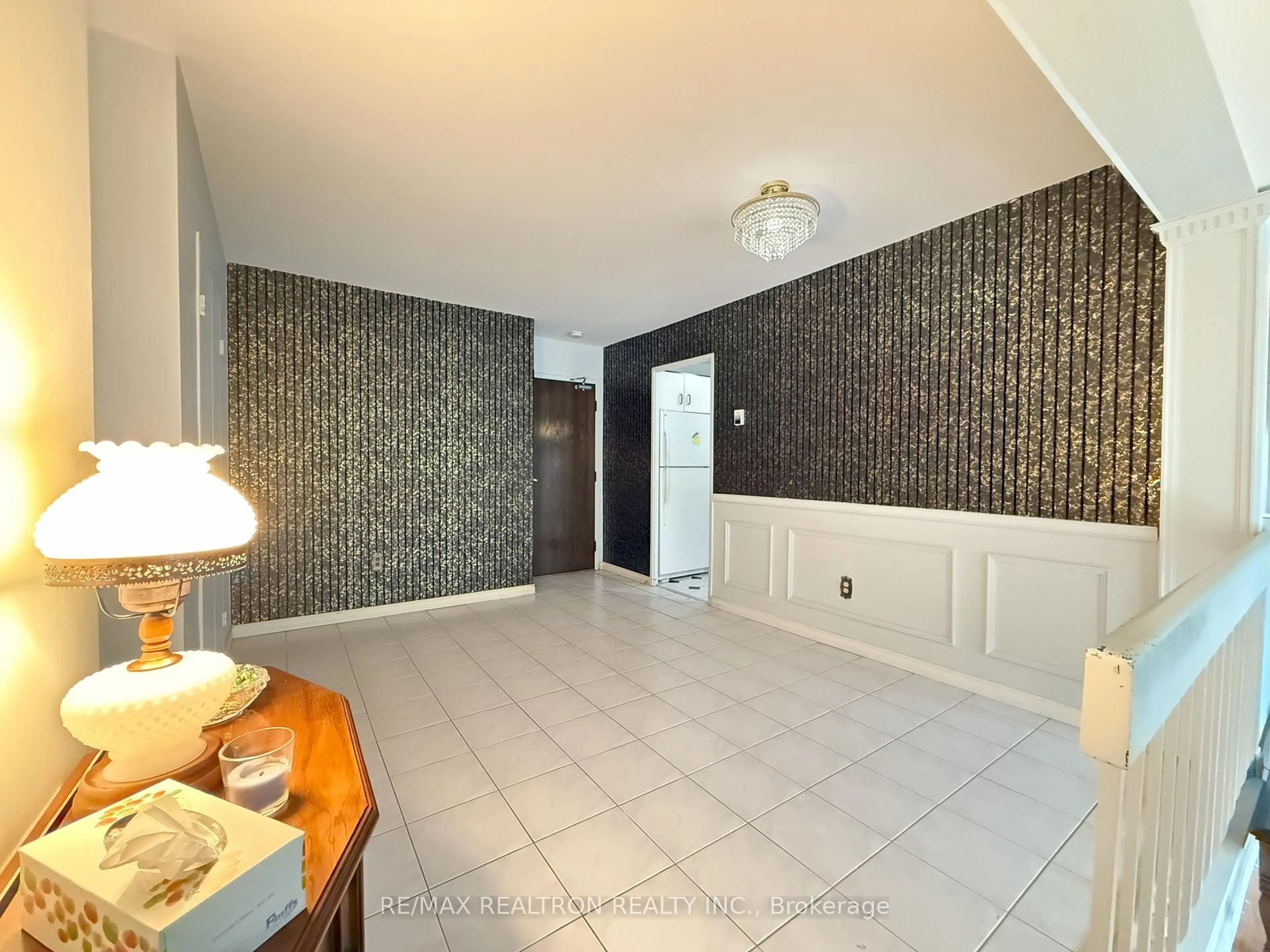 Unknown for 1 Four Winds Dr #209, Toronto Ontario M3J 2T1