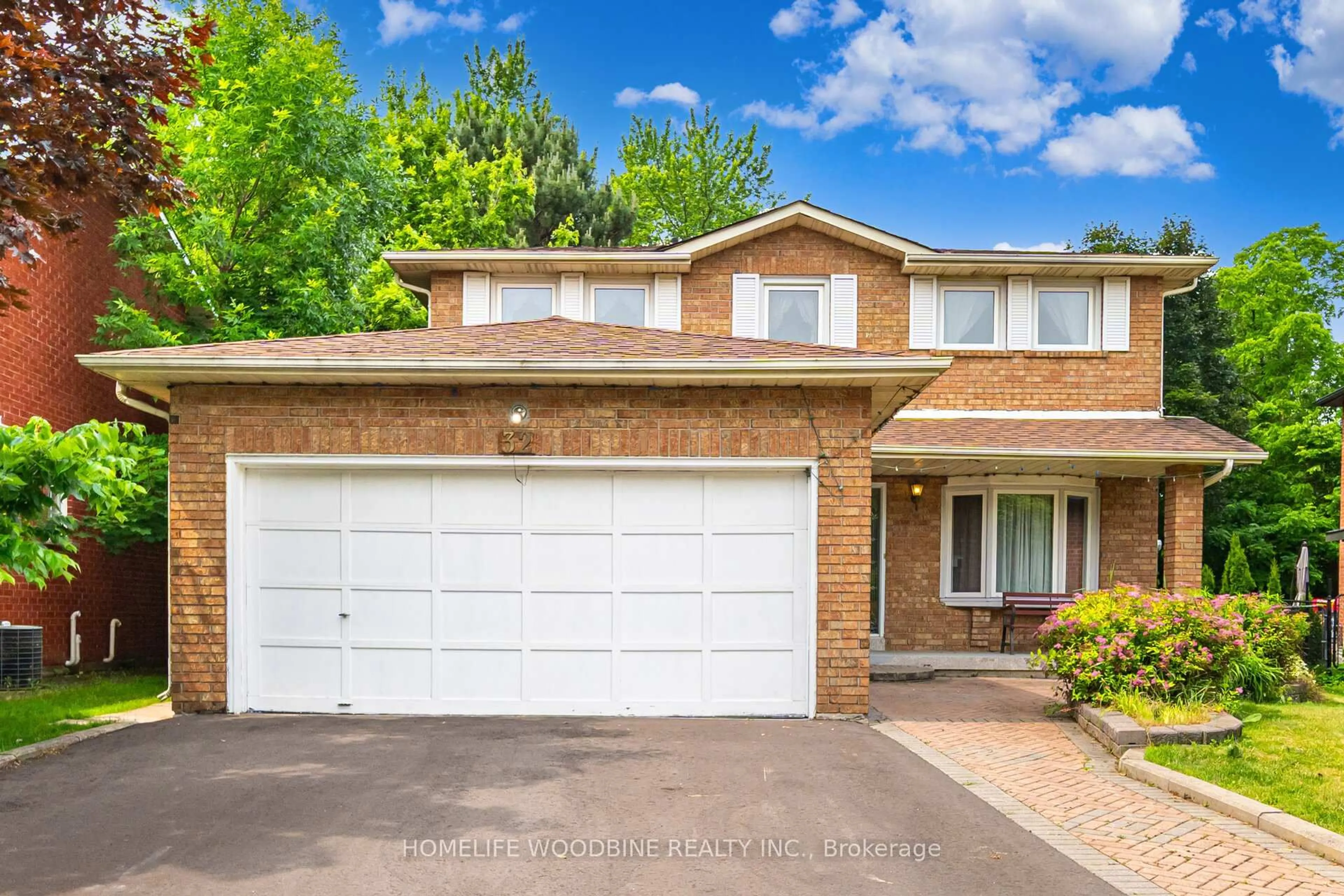 Home with brick exterior material, street for 32 Chopin Cres, Brampton Ontario L6Y 2S1