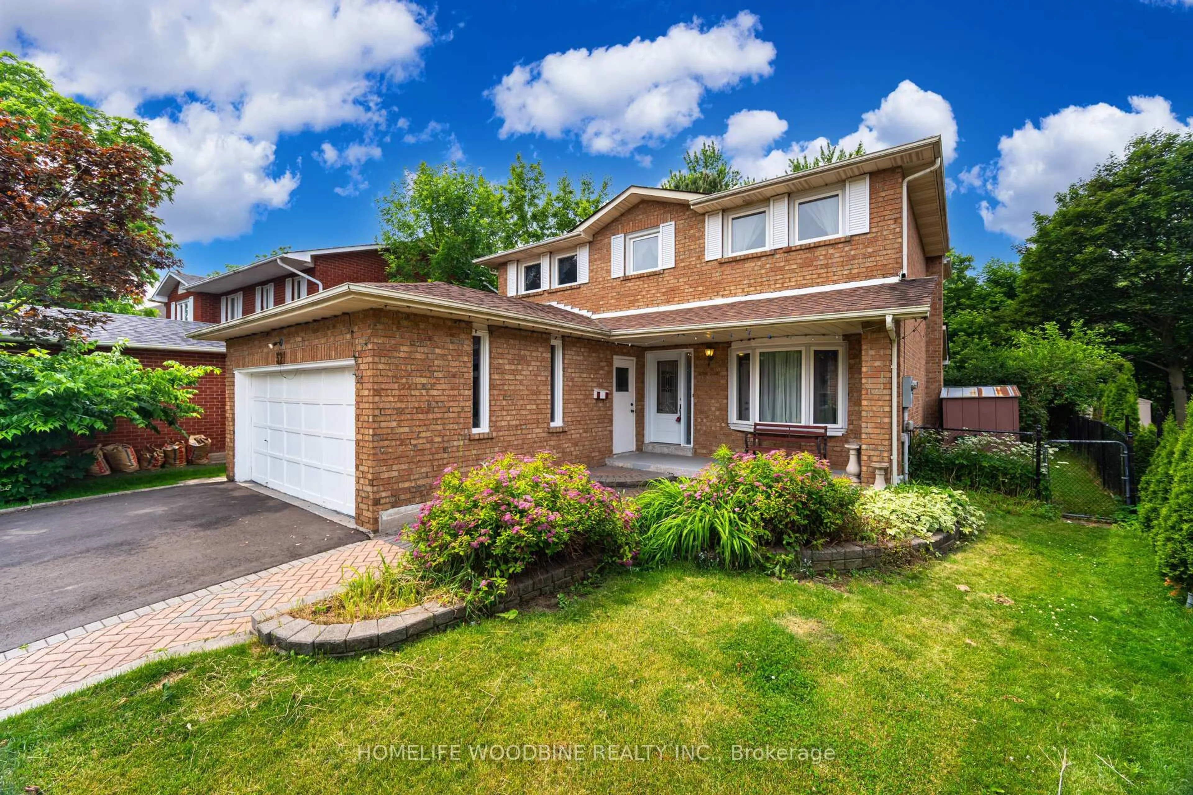 Home with brick exterior material, street for 32 Chopin Cres, Brampton Ontario L6Y 2S1