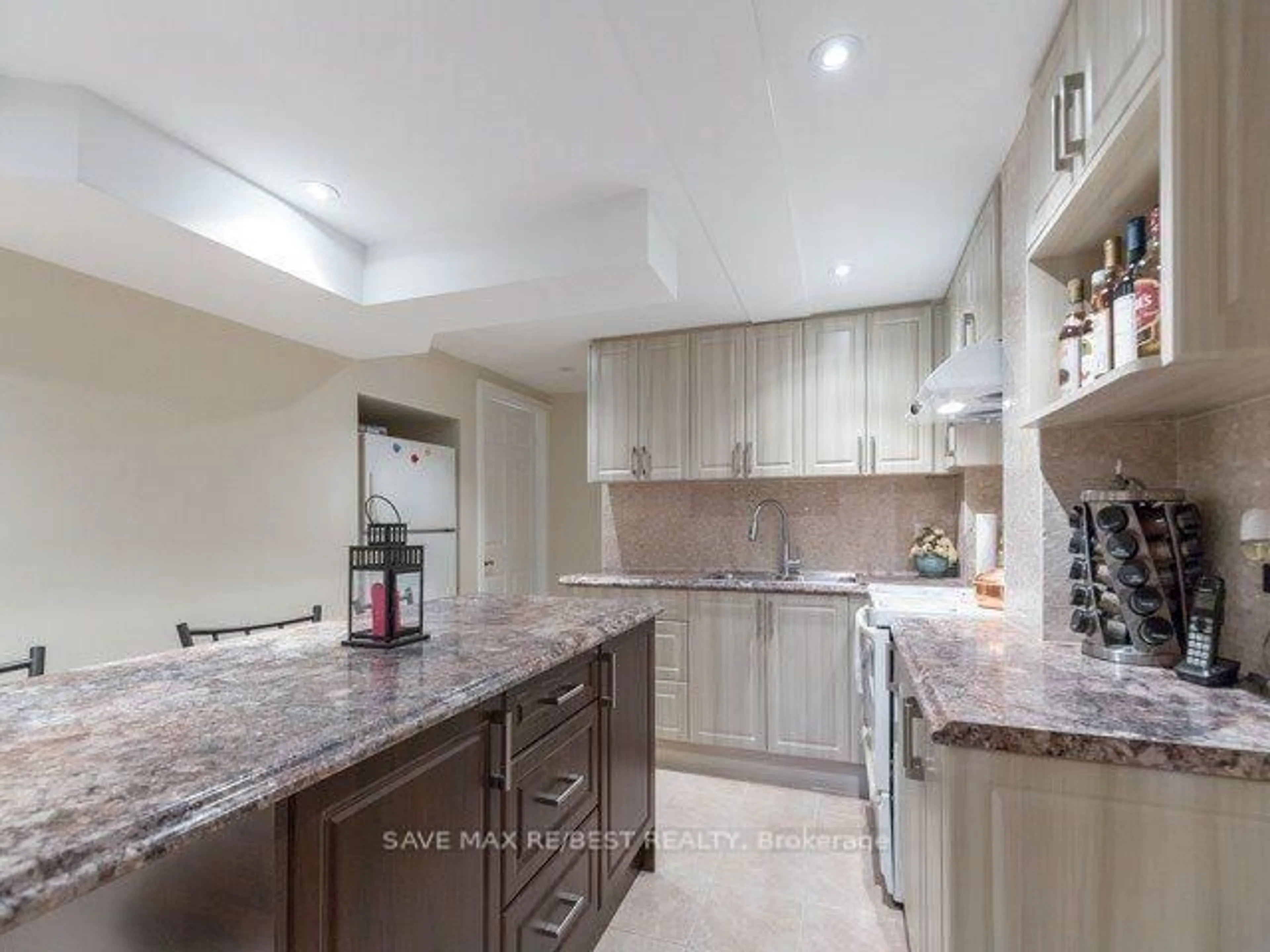 Unknown for 36 Dafoe Cres, Brampton Ontario L6Y 2L2