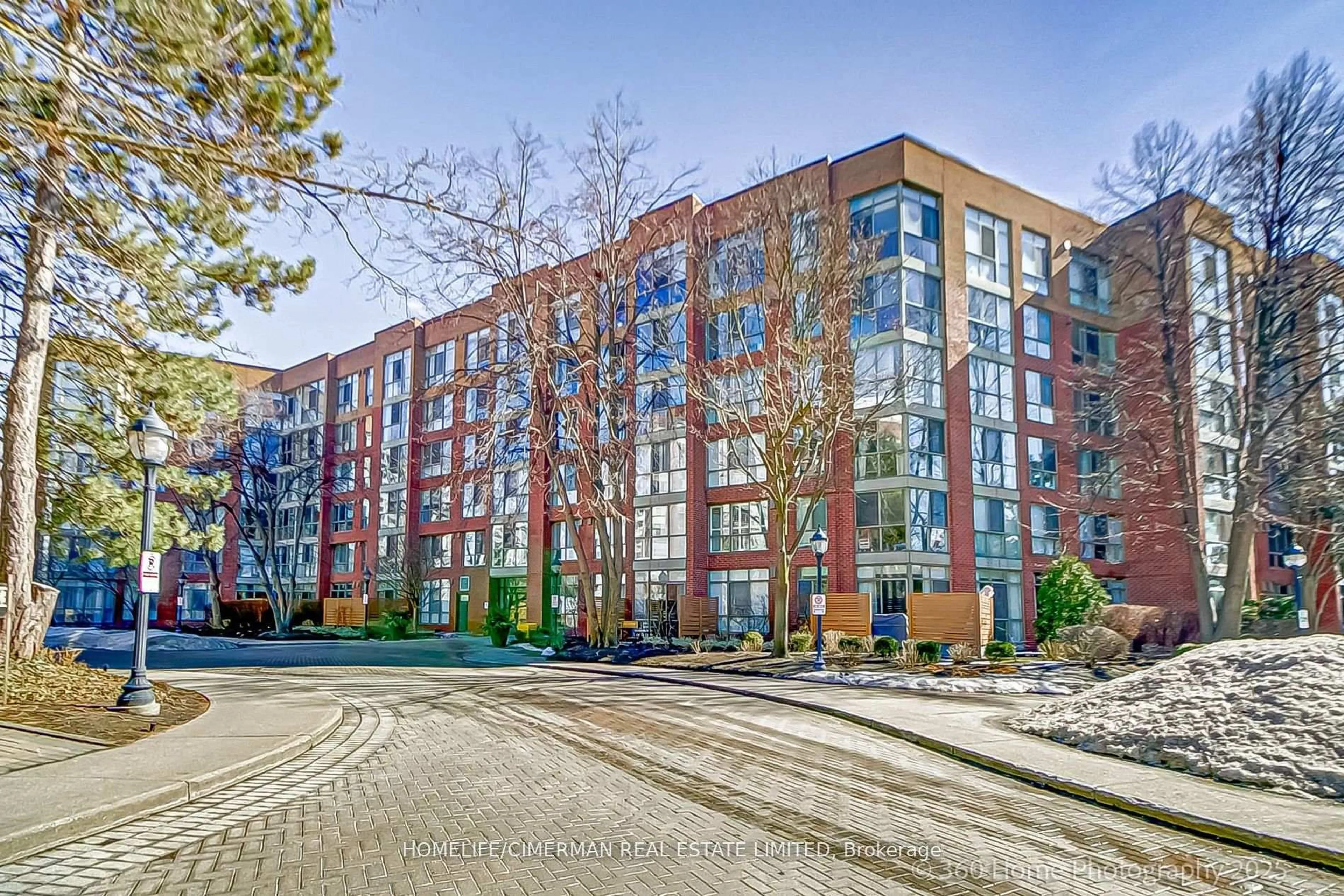 A pic from outside/outdoor area/front of a property/back of a property/a pic from drone, street for 20 Southport St #413, Toronto Ontario M6S 4Y8