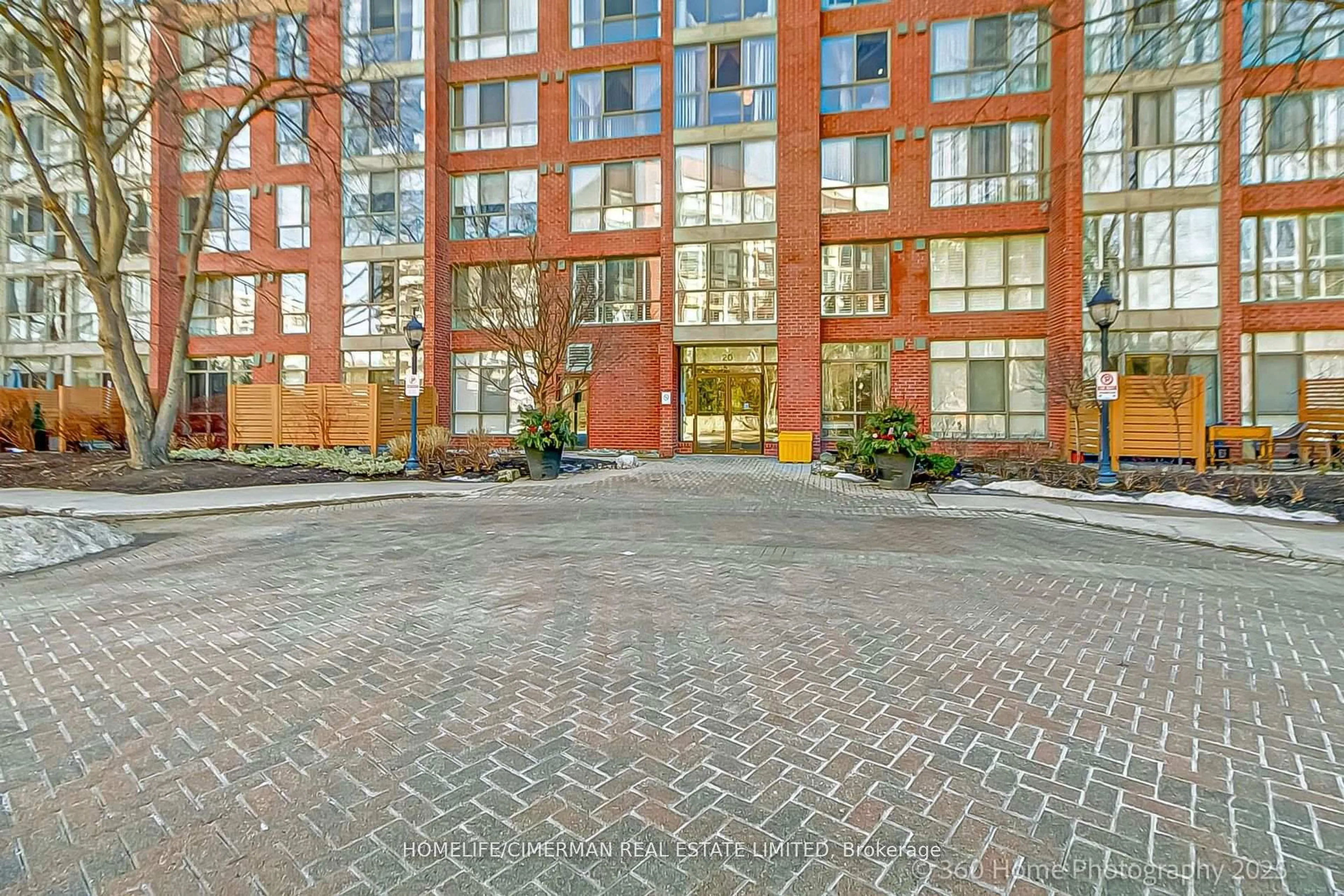 Patio, street for 20 Southport St #413, Toronto Ontario M6S 4Y8