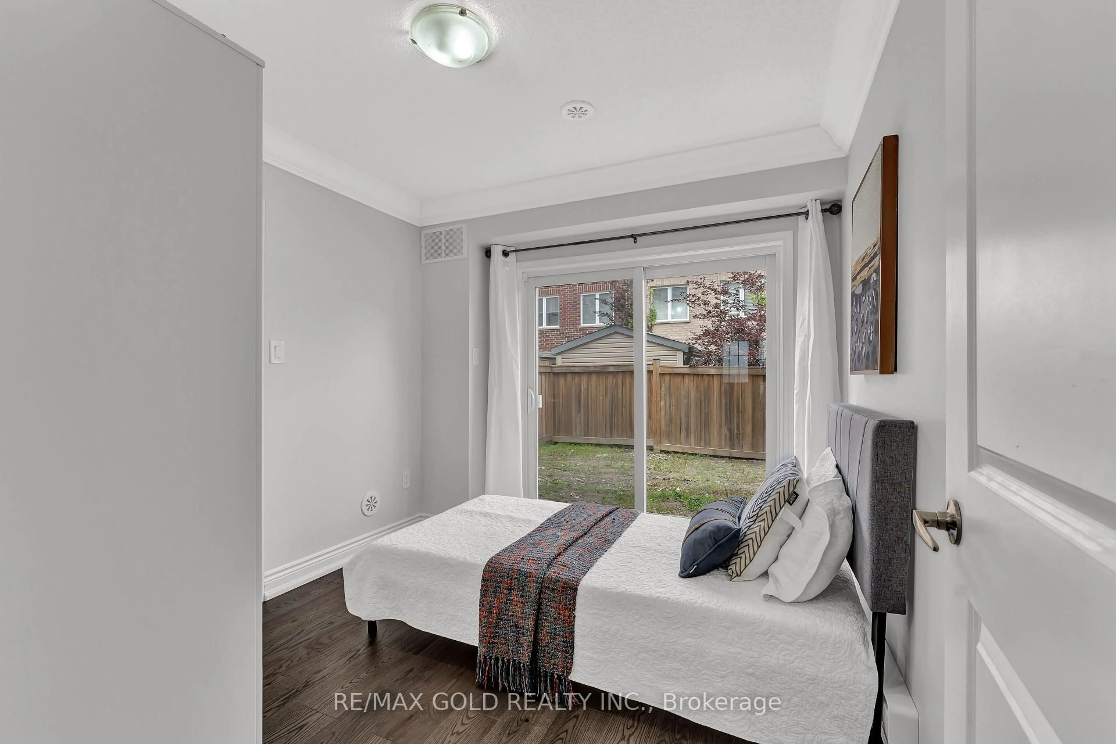 Bedroom with bed, unknown for 37 Baycliffe Cres, Brampton Ontario L7A 3Z3
